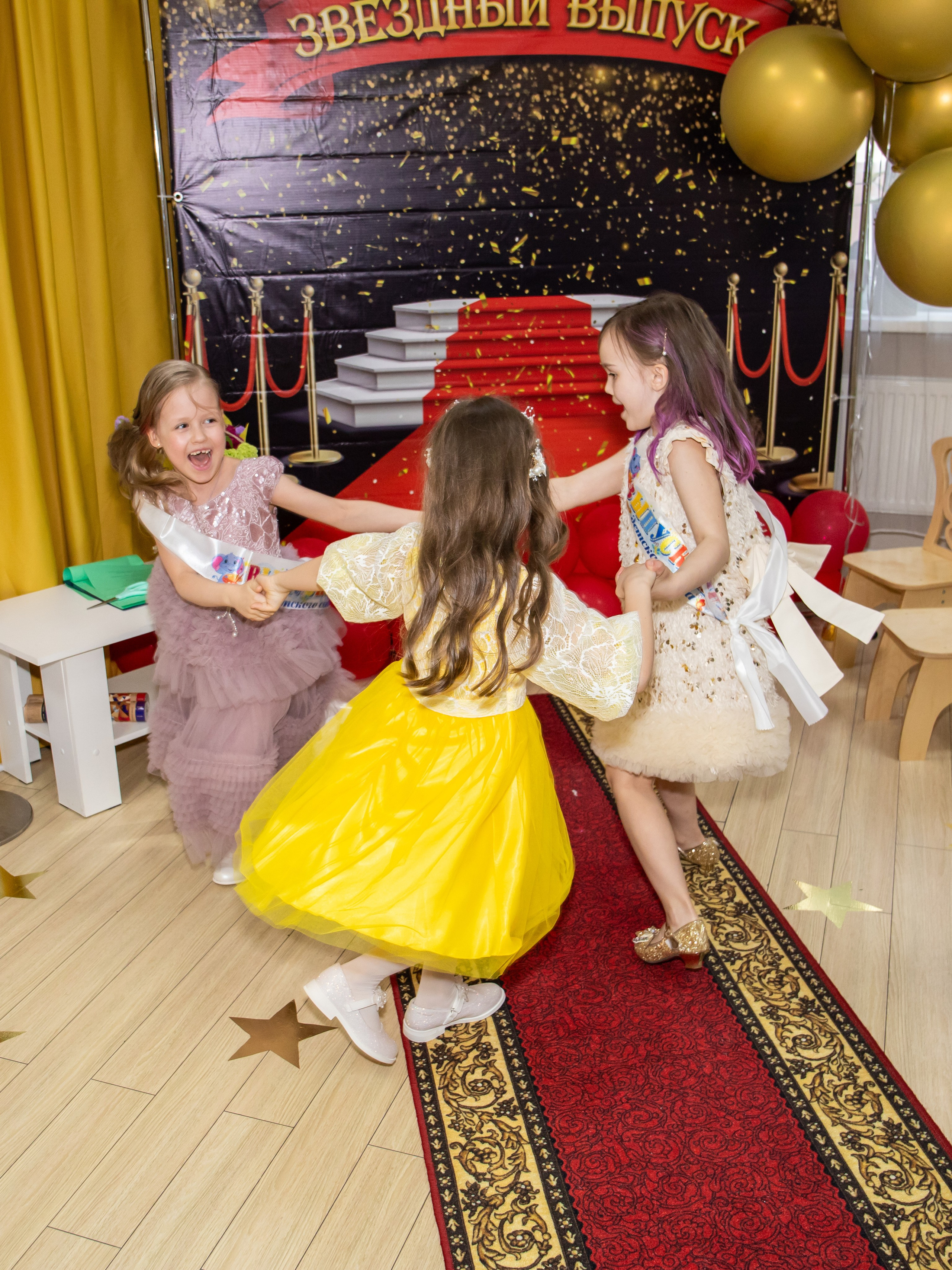 Утренник дет сад. Свадебный и семейный фотограф в Москве Мила Широких