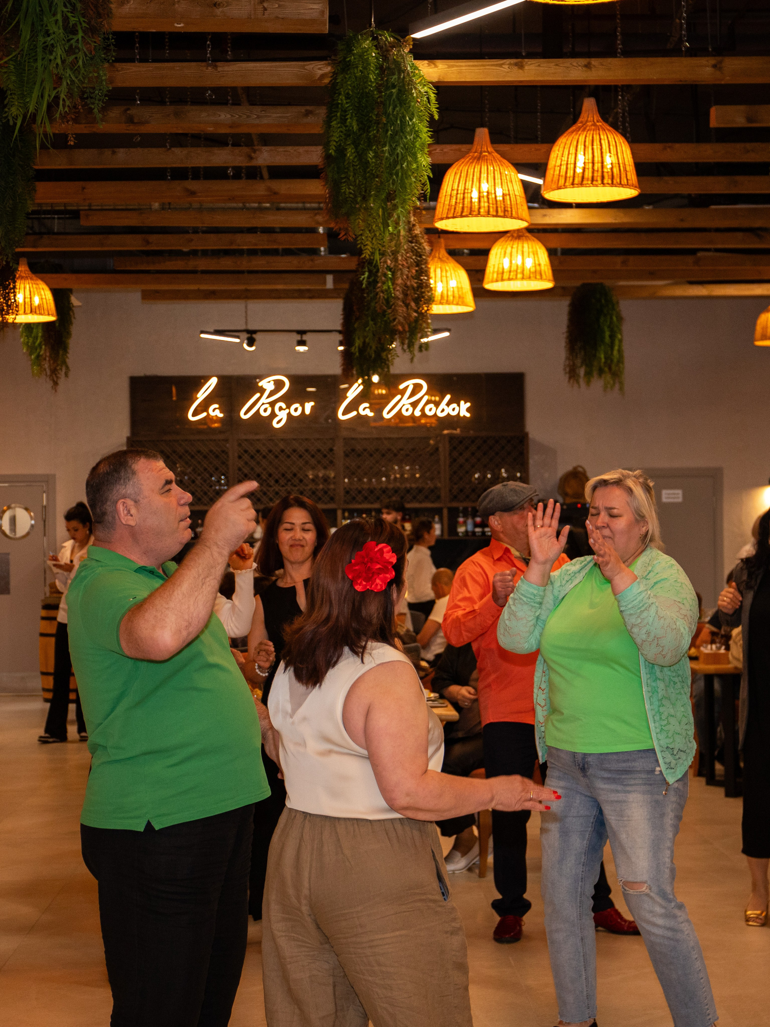 Открытие молдавского ресторана. Свадебный и семейный фотограф в Москве Мила Широких