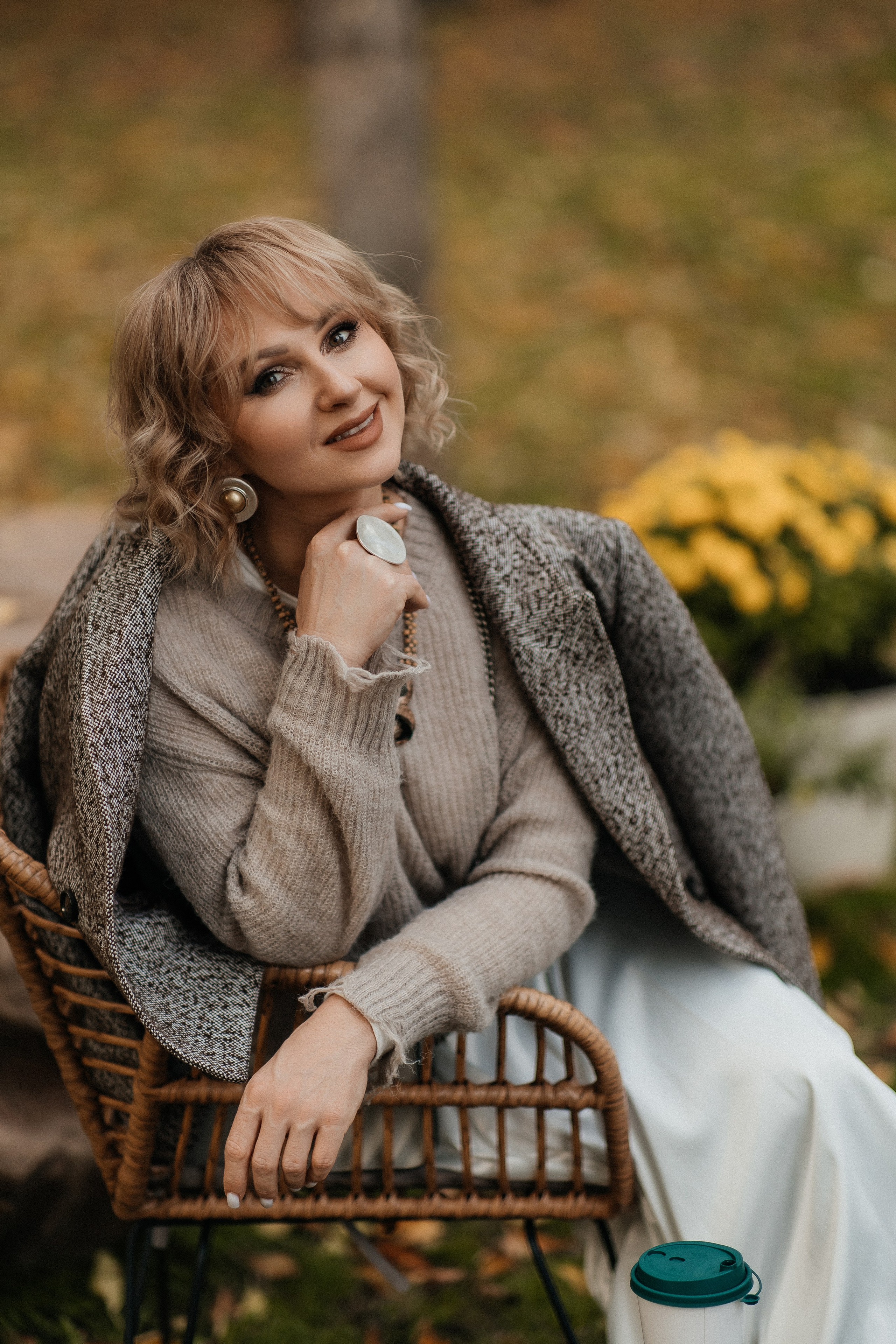 Маша и осень