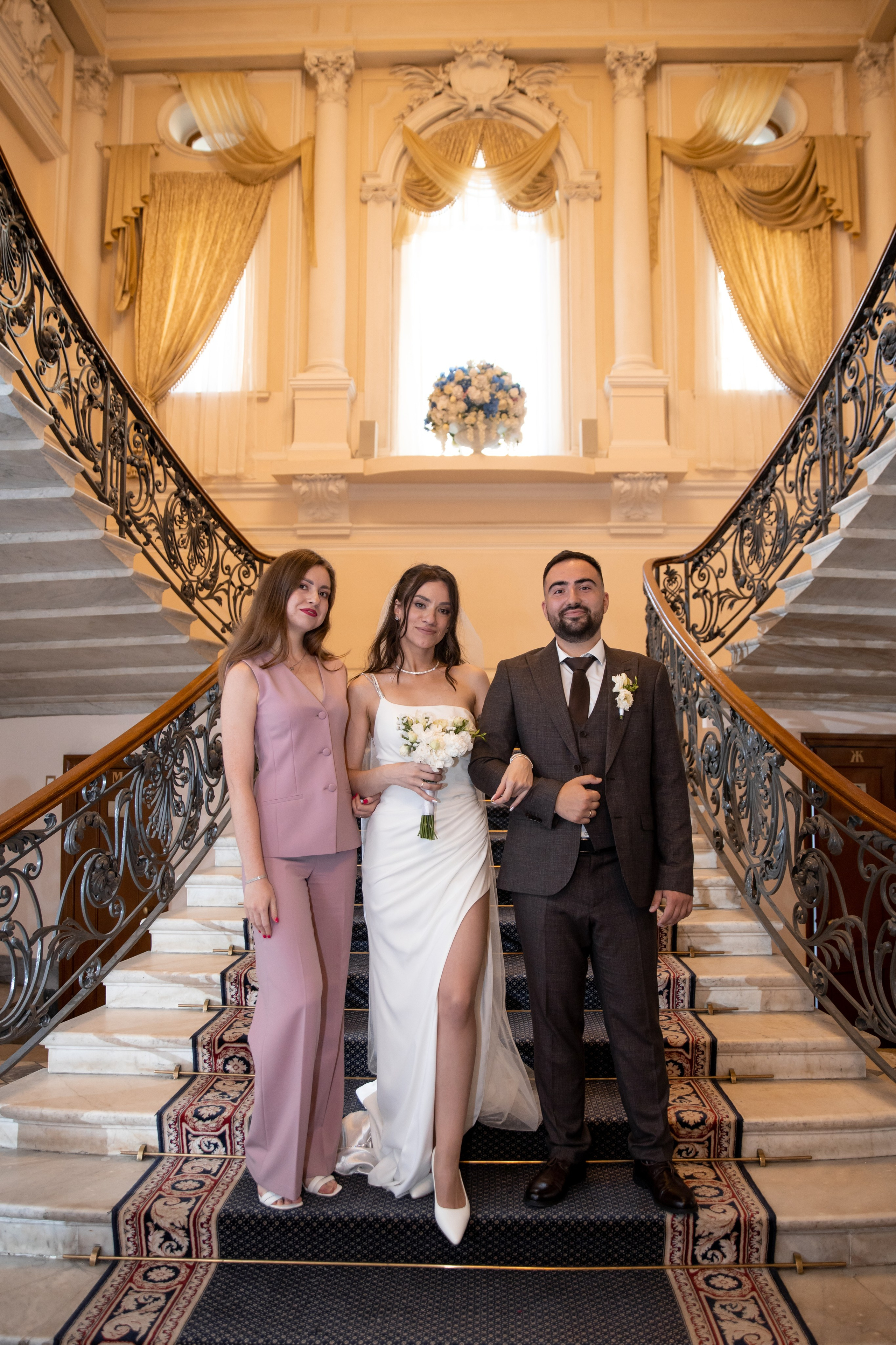 Анна и Александр / Прогулка + ЗАГС. Свадебный и семейный фотограф в Москве Диана Левченко