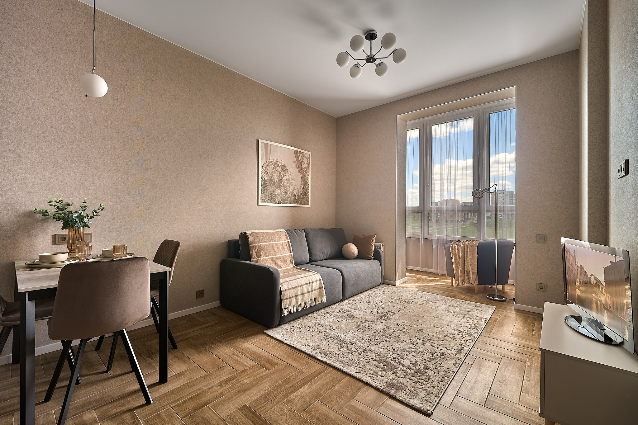 «Евро-двушка» на продажу. Заказчик АН «Самолёт+». Главная