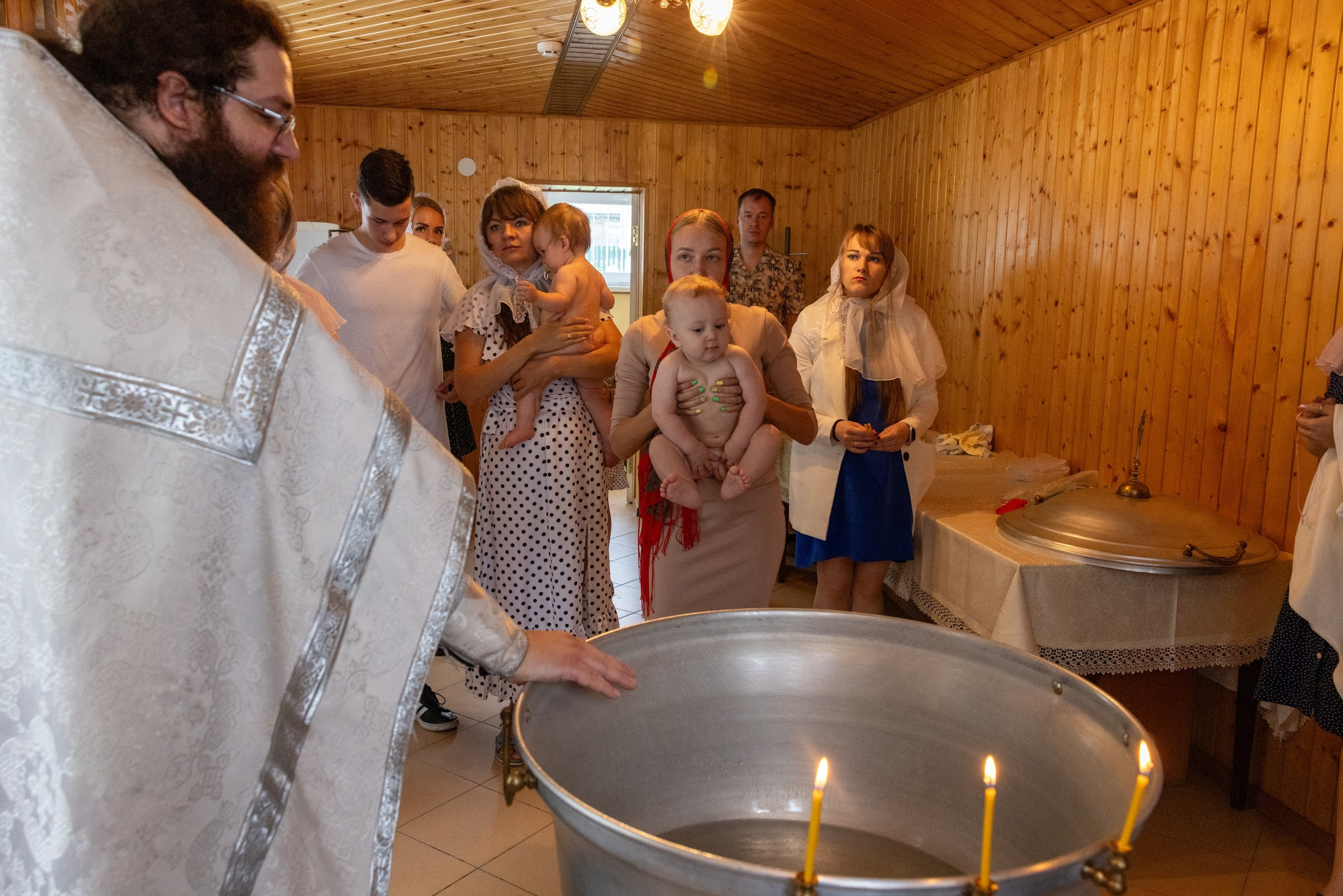 Образец репортажа крещения оригиналы, без искажений, без вспышки, светосильная оптика!. Фотограф в Туле Крупский АнДРей. Фотостудия «КАДР71» в Туле