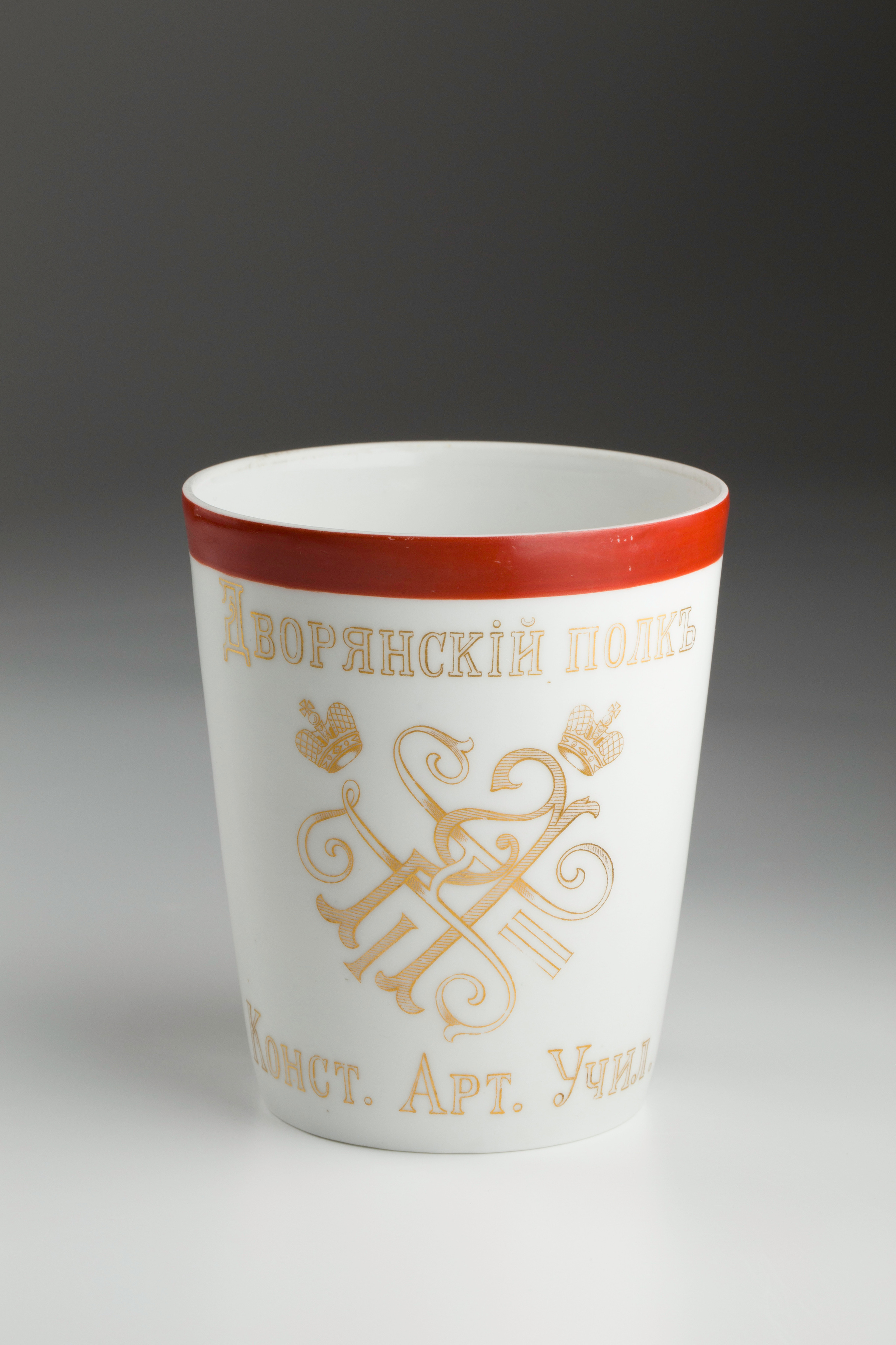 Предметная съёмка: полковые стопы. Бизнес-портрет | Хедшот-фотограф | Студия делового портрета в Москве