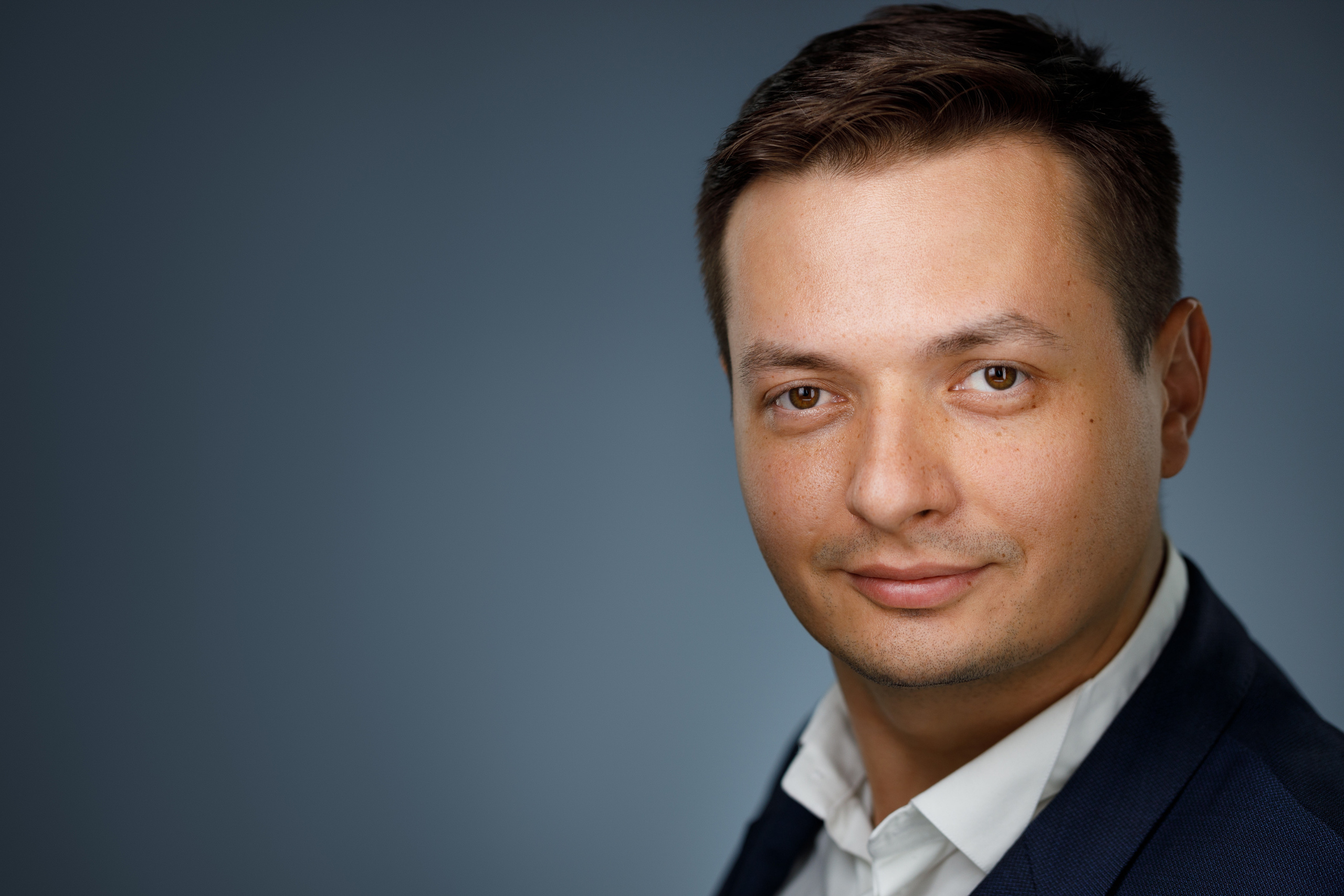 Деловые портреты компании. Бизнес-портрет | Хедшот-фотограф | Студия делового портрета в Москве