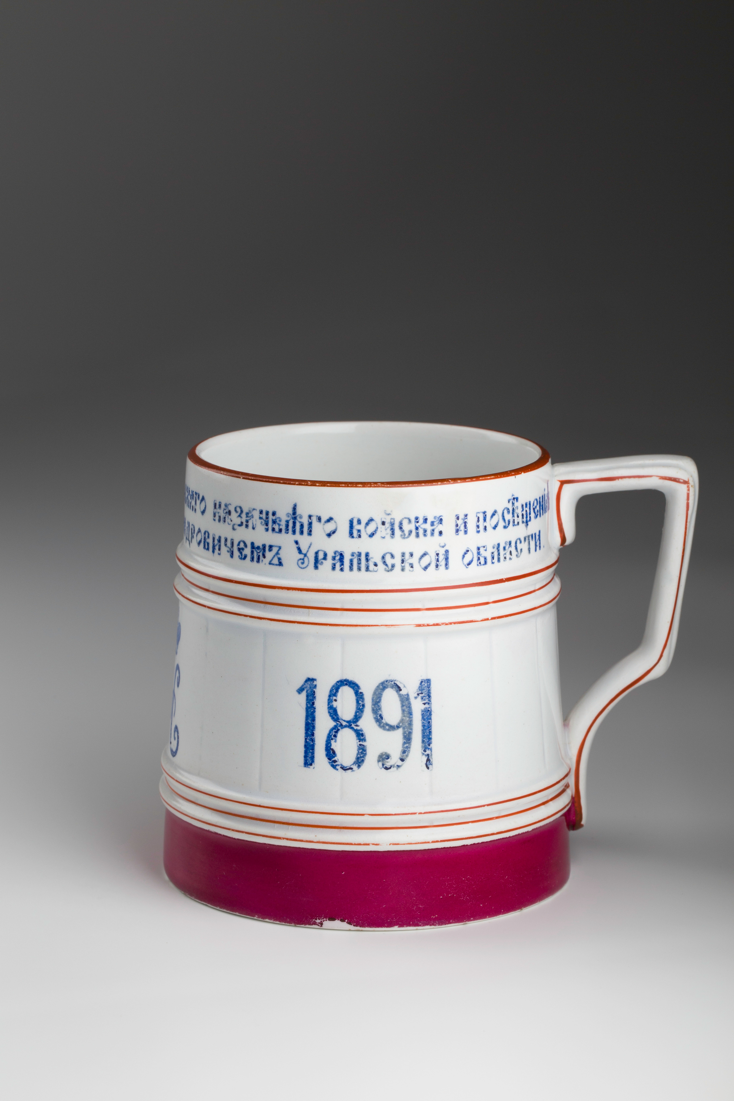 Предметная съёмка: полковые стопы. Бизнес-портрет | Хедшот-фотограф | Студия делового портрета в Москве