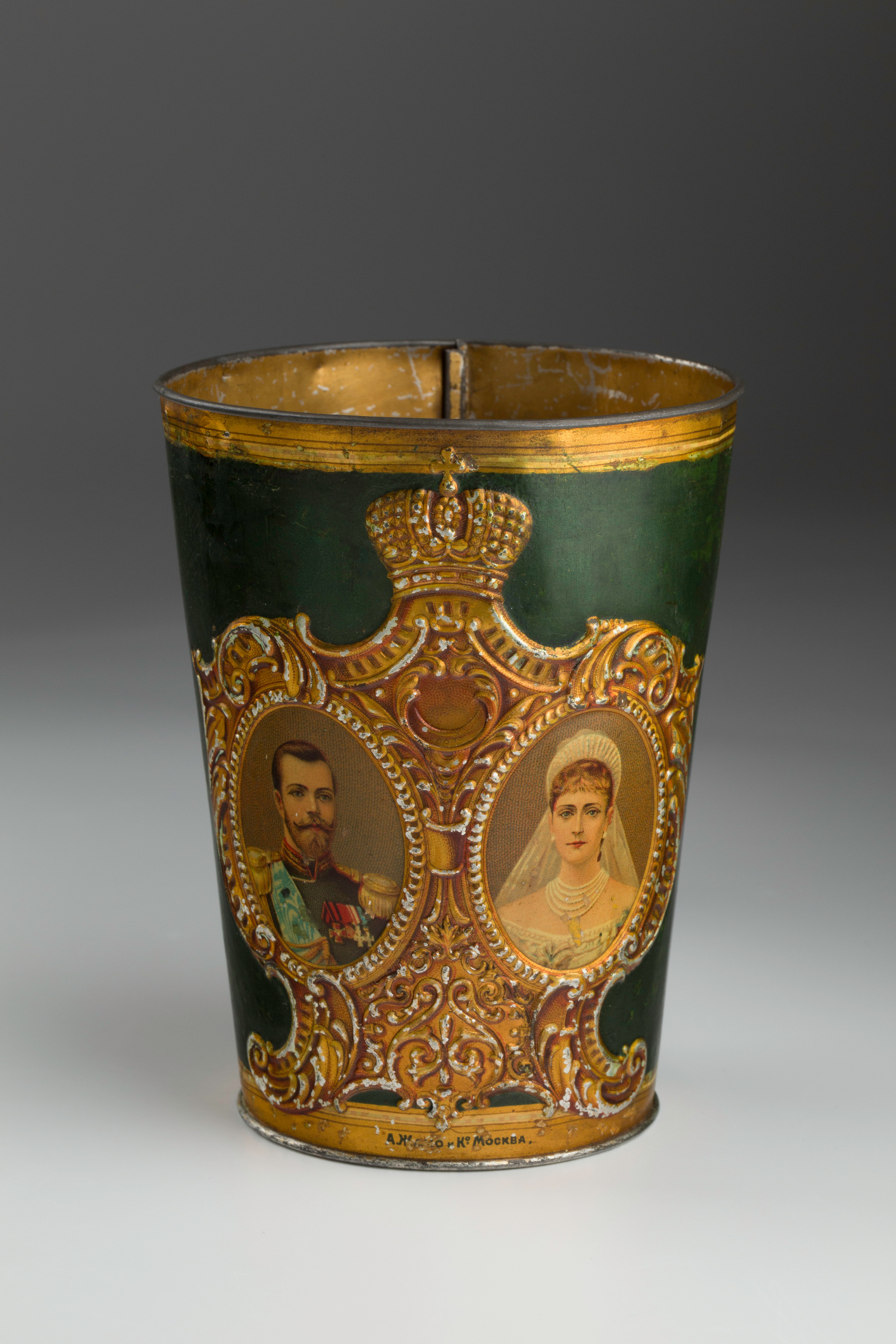 Предметная съёмка: полковые стопы. Бизнес-портрет | Хедшот-фотограф | Студия делового портрета в Москве