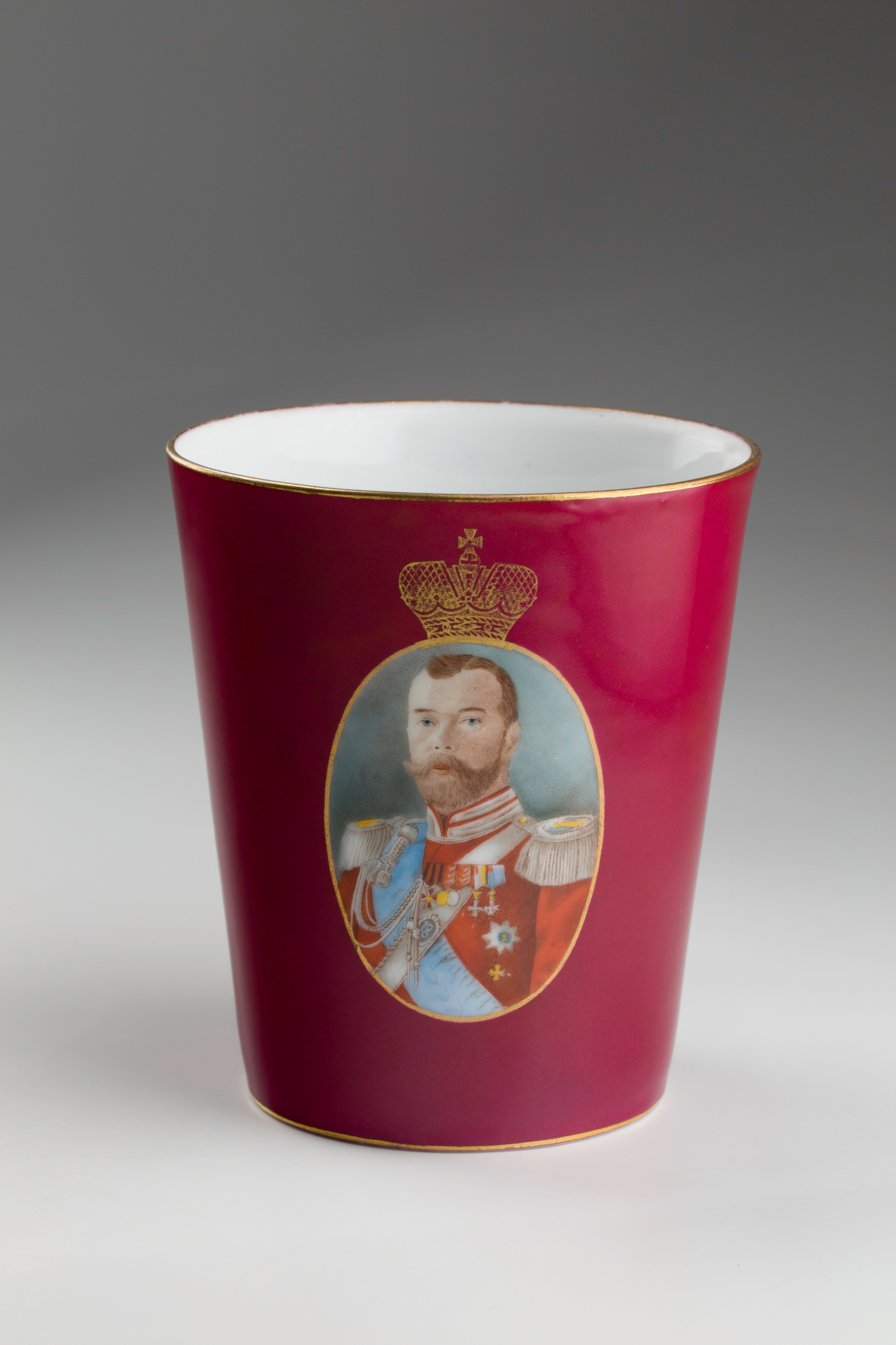 Предметная съёмка: полковые стопы. Бизнес-портрет | Хедшот-фотограф | Студия делового портрета в Москве