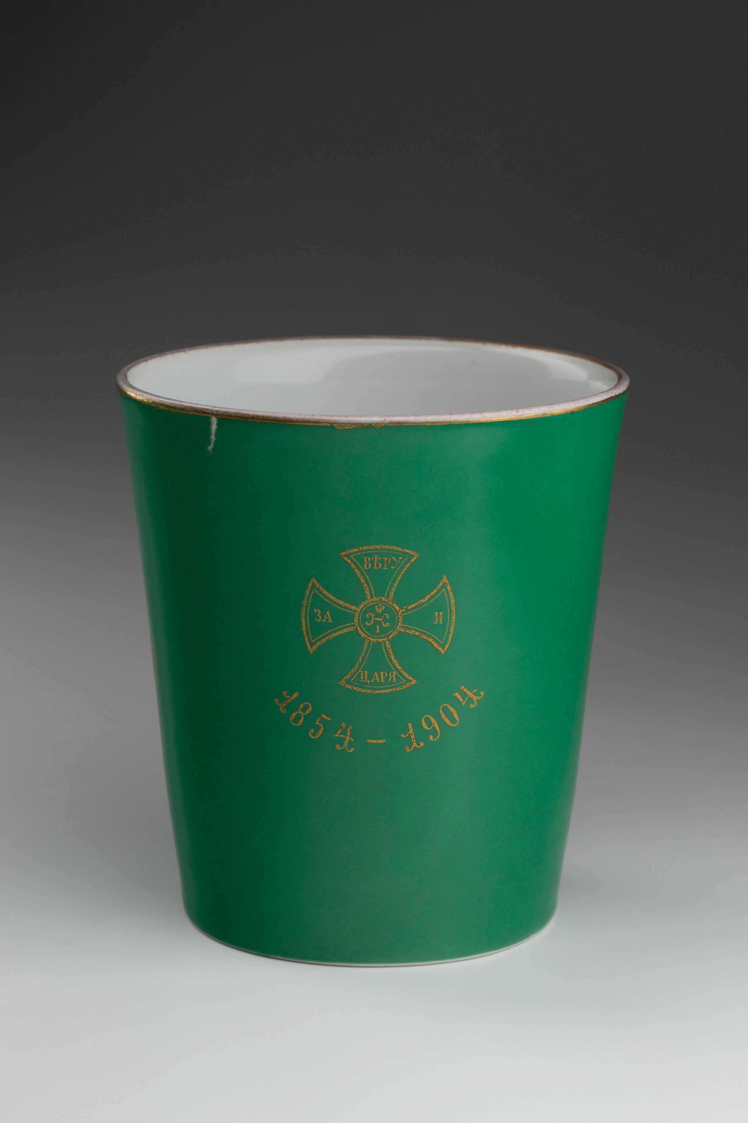 Предметная съёмка: полковые стопы. Бизнес-портрет | Хедшот-фотограф | Студия делового портрета в Москве