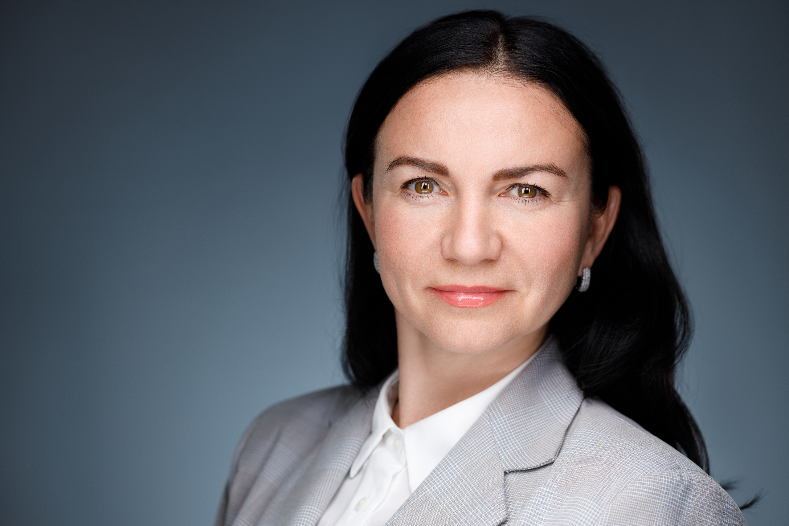 Деловые портреты компании. Бизнес-портрет | Хедшот-фотограф | Студия делового портрета в Москве