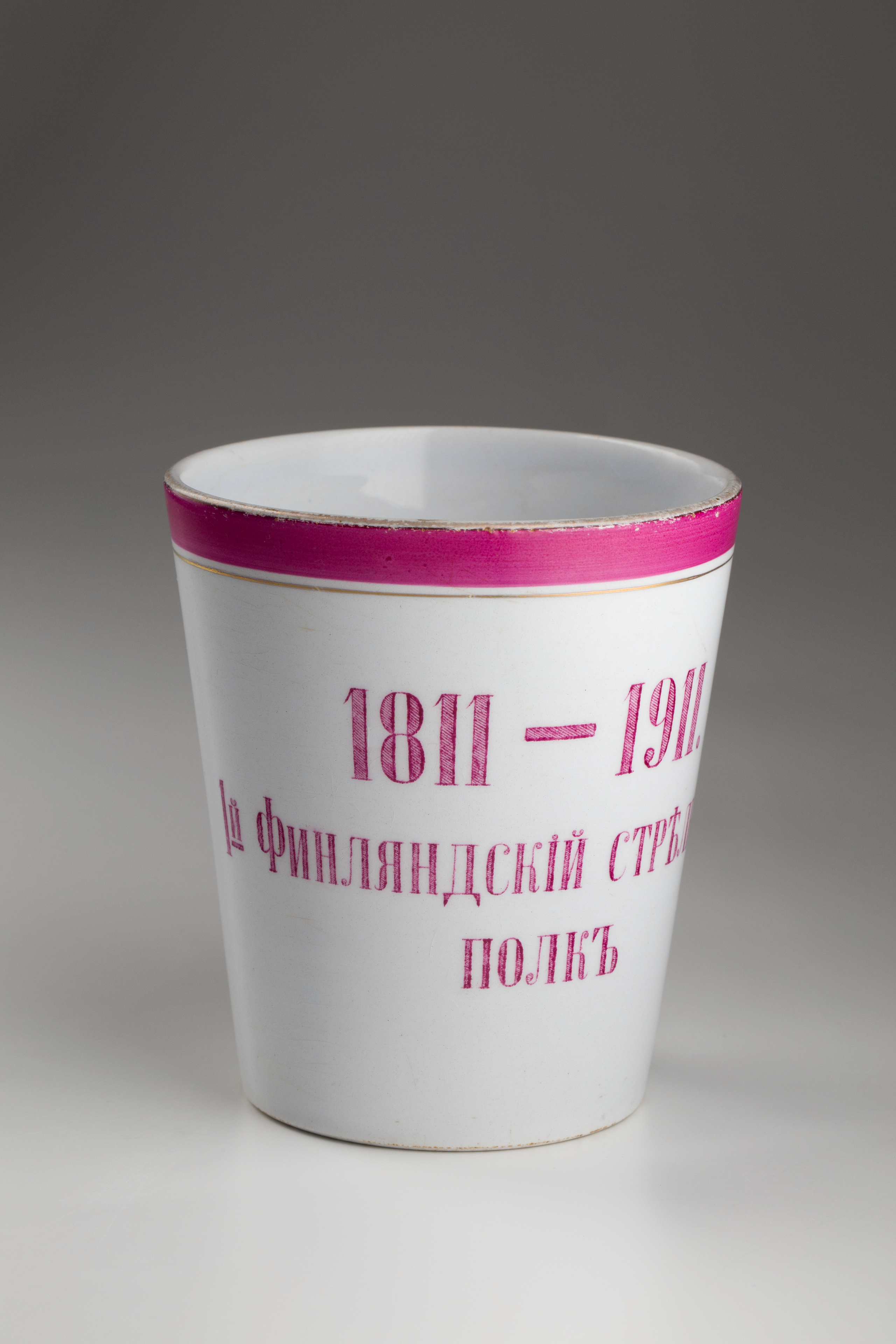 Предметная съёмка: полковые стопы. Бизнес-портрет | Хедшот-фотограф | Студия делового портрета в Москве