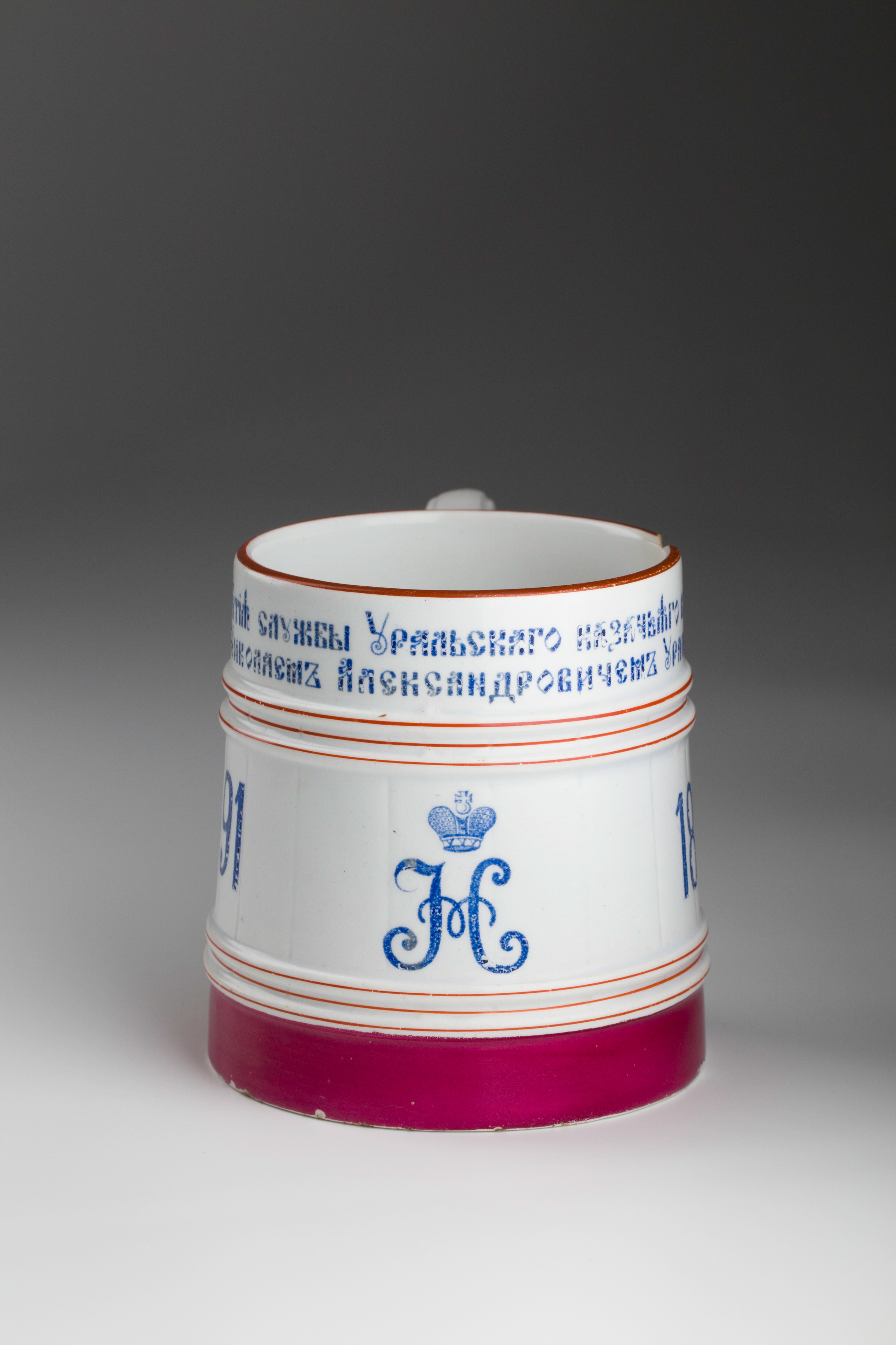 Предметная съёмка: полковые стопы. Бизнес-портрет | Хедшот-фотограф | Студия делового портрета в Москве