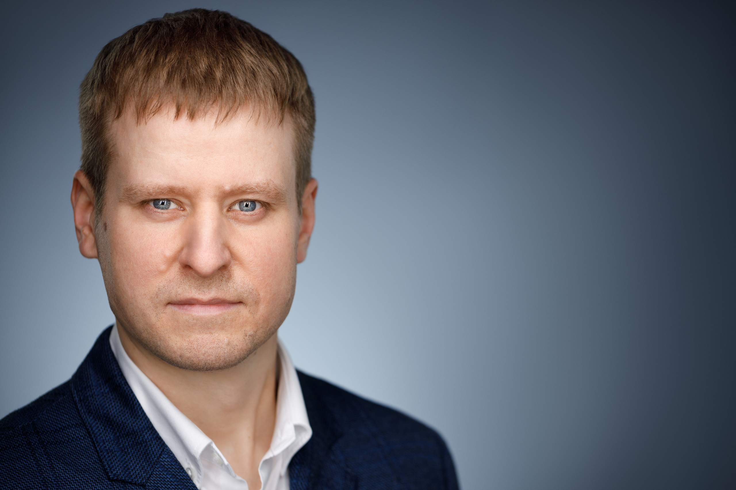 Деловые портреты компании. Бизнес-портрет | Хедшот-фотограф | Студия делового портрета в Москве