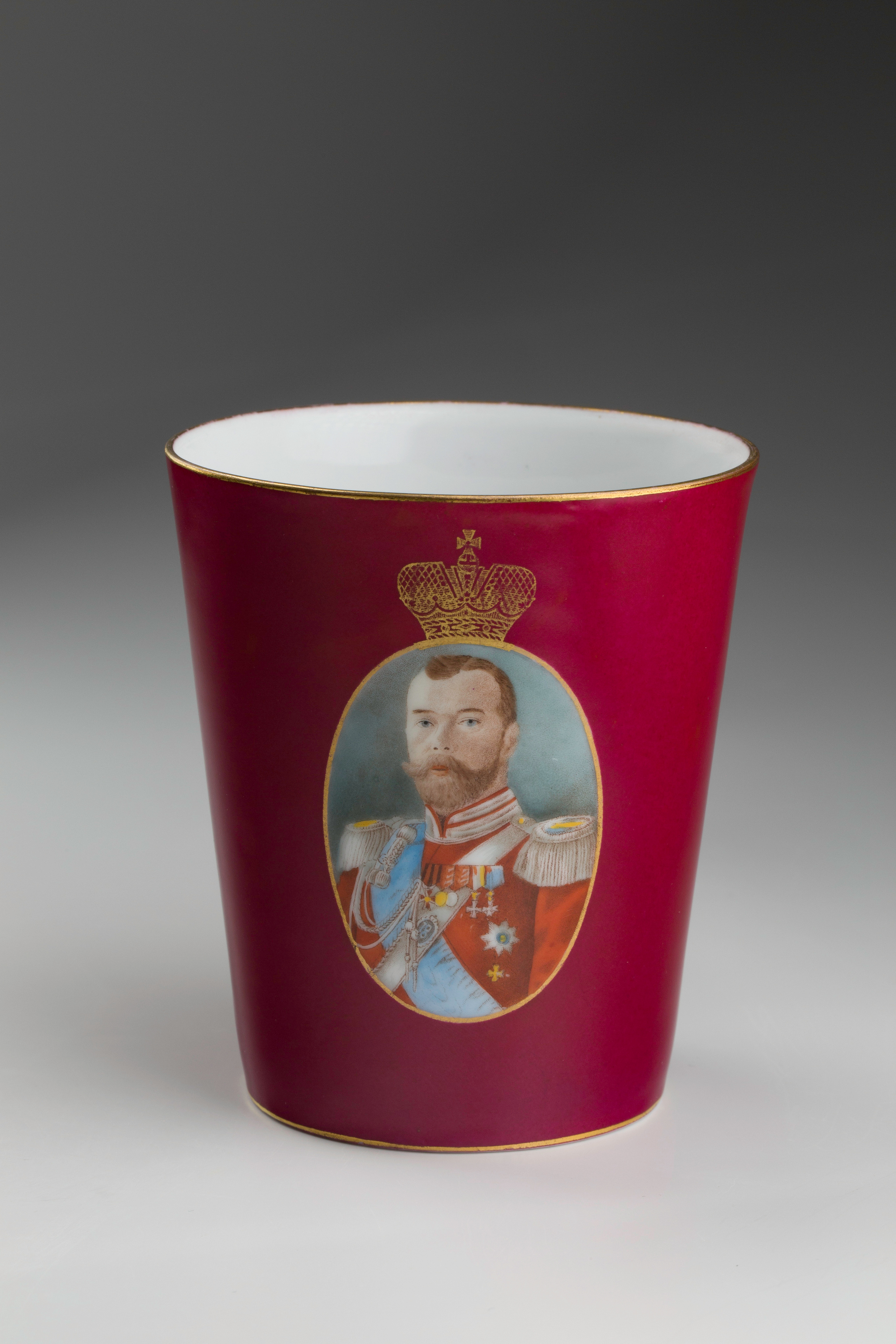 Предметная съёмка: полковые стопы. Бизнес-портрет | Хедшот-фотограф | Студия делового портрета в Москве