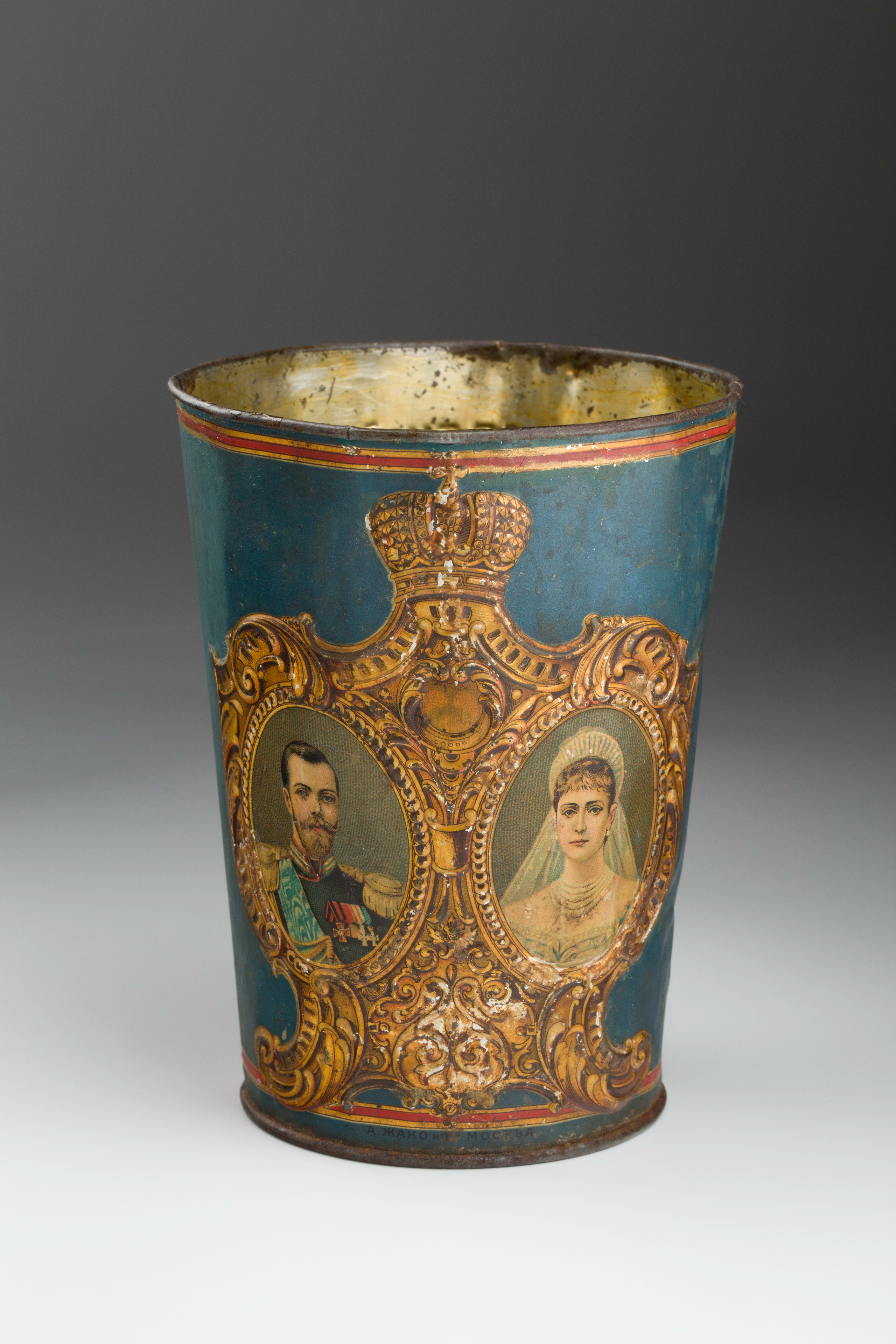 Предметная съёмка: полковые стопы. Бизнес-портрет | Хедшот-фотограф | Студия делового портрета в Москве