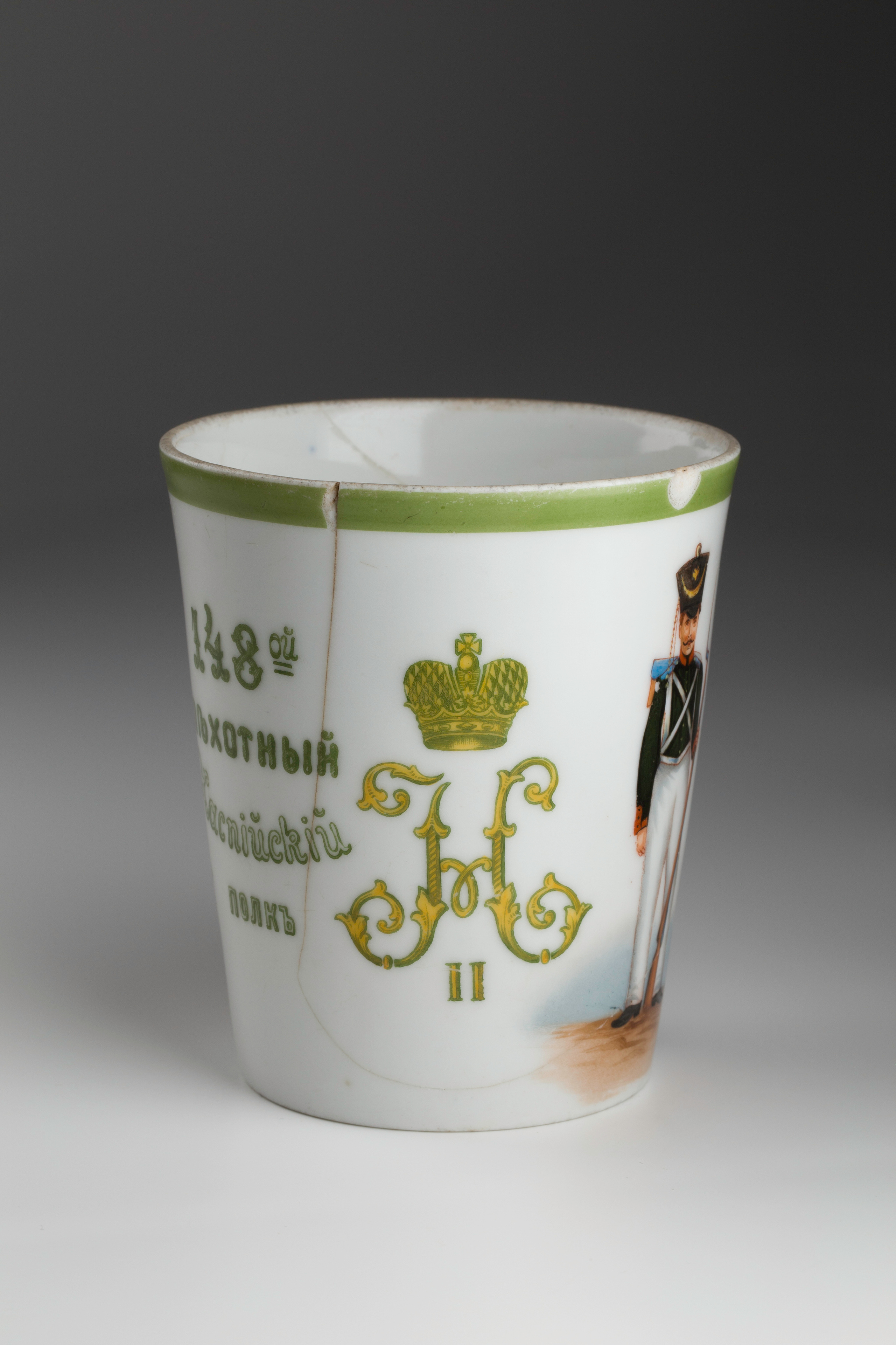 Предметная съёмка: полковые стопы. Бизнес-портрет | Хедшот-фотограф | Студия делового портрета в Москве