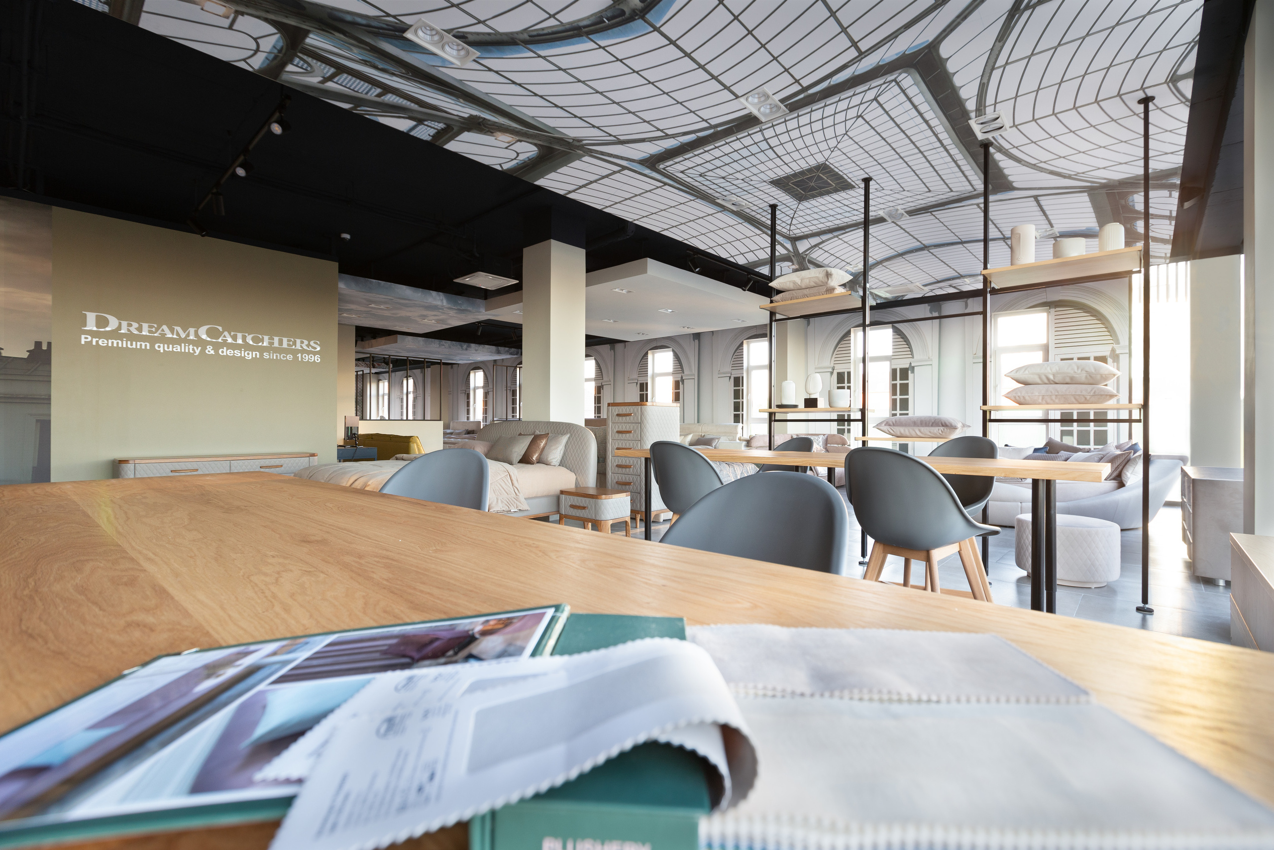 Интерьерная съёмка DreamCatchers. Бизнес-портрет | Хедшот-фотограф | Студия делового портрета в Москве