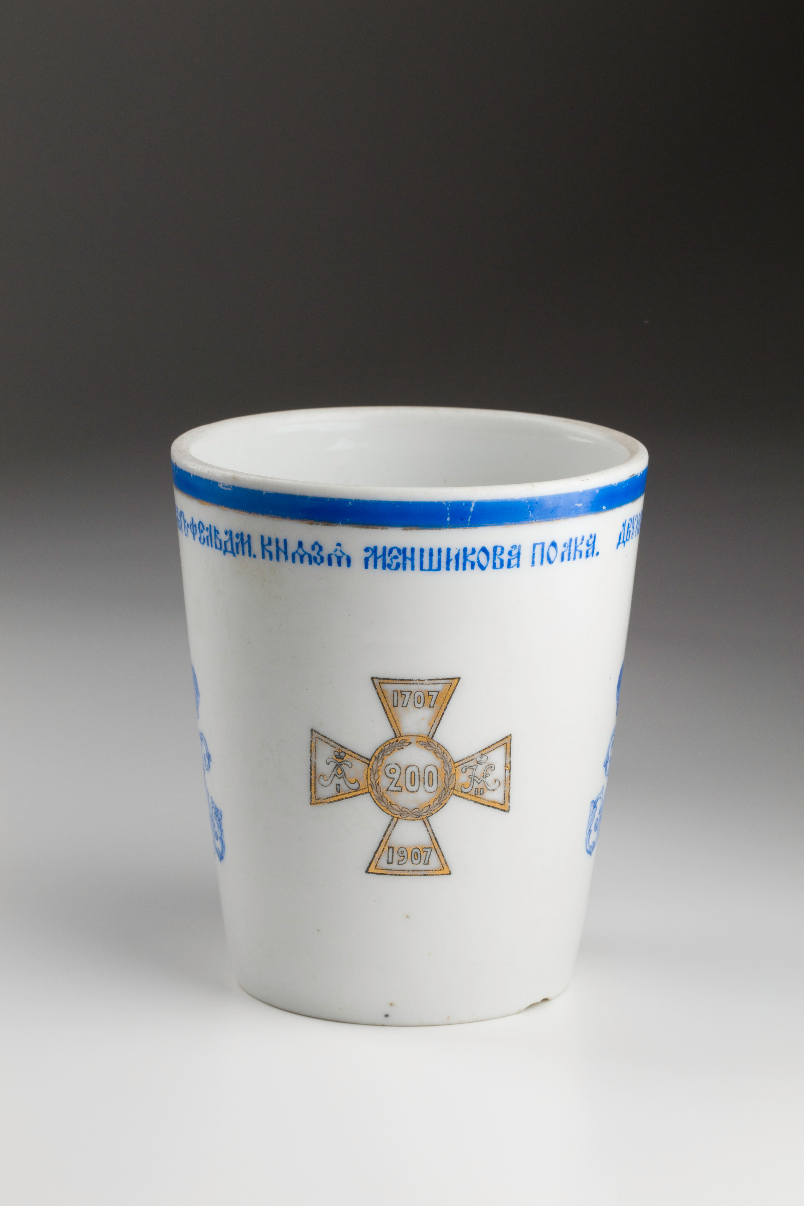 Предметная съёмка: полковые стопы. Бизнес-портрет | Хедшот-фотограф | Студия делового портрета в Москве