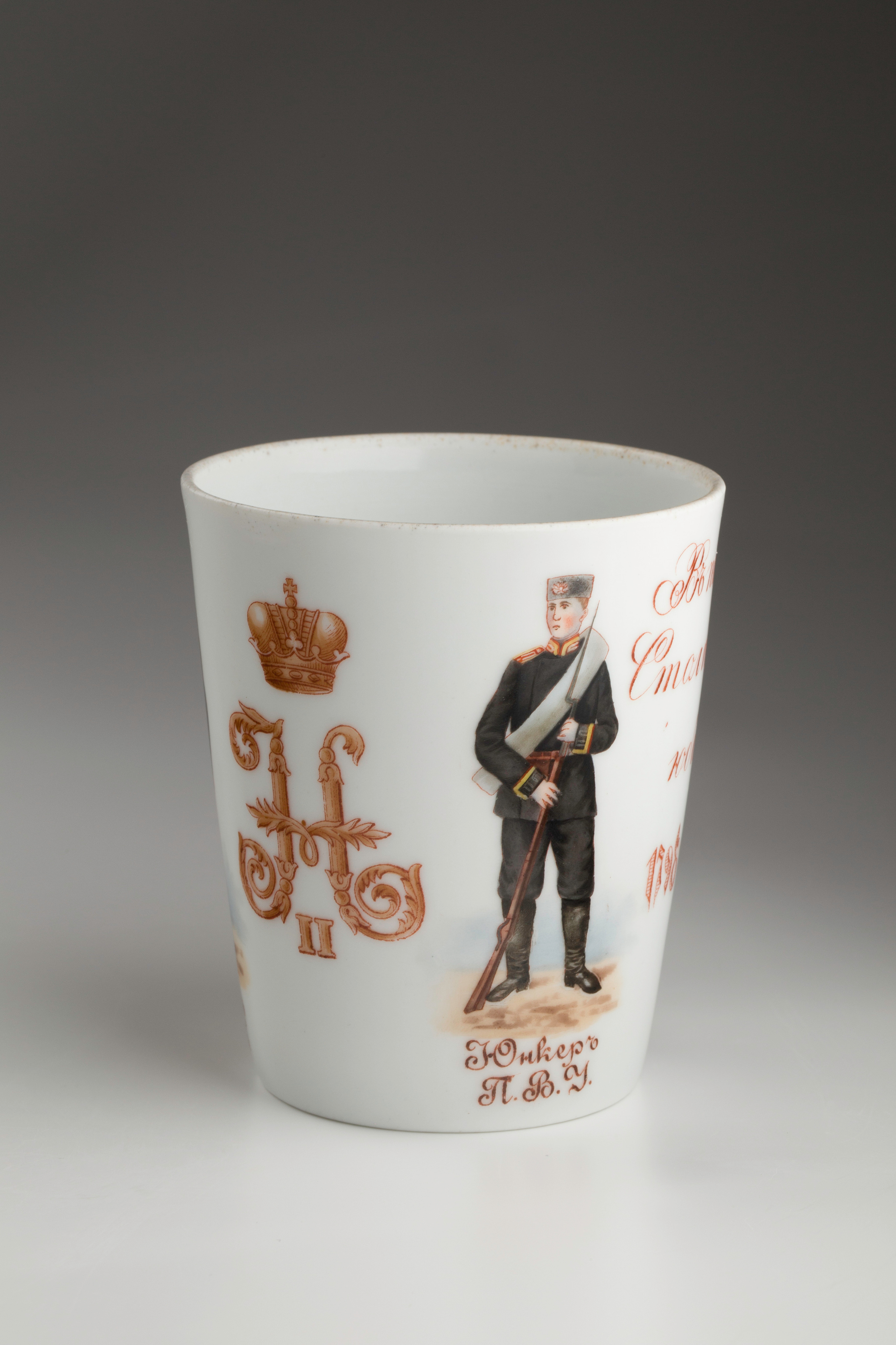 Предметная съёмка: полковые стопы. Бизнес-портрет | Хедшот-фотограф | Студия делового портрета в Москве