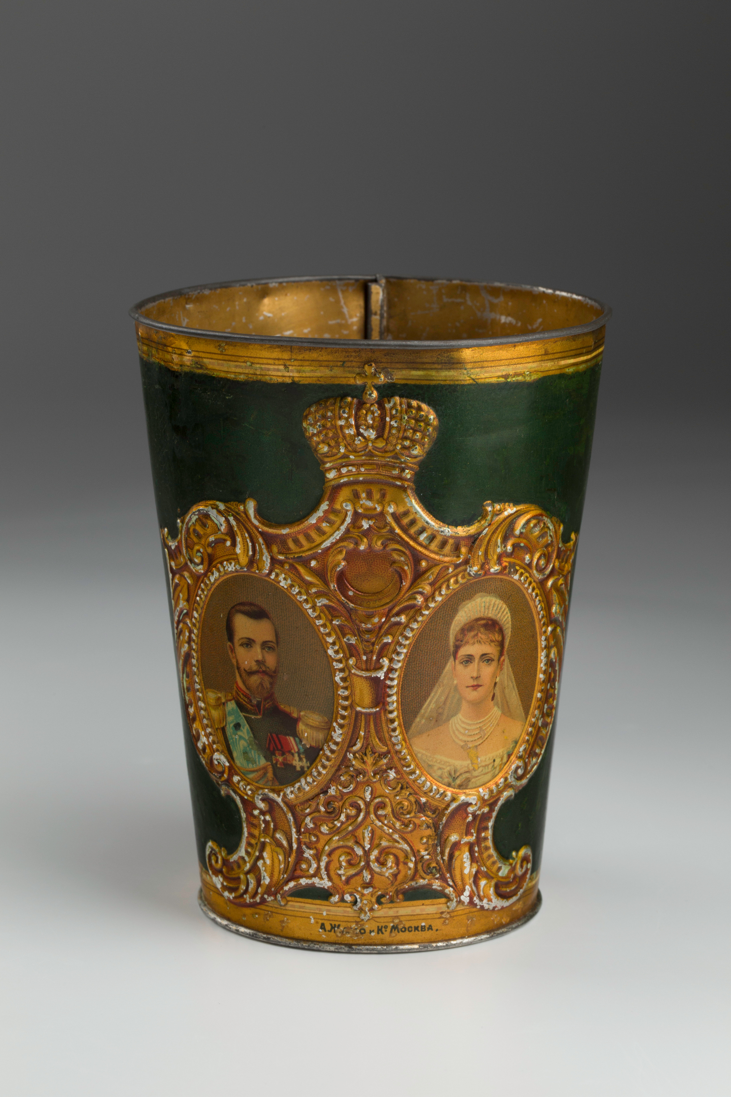 Предметная съёмка: полковые стопы. Бизнес-портрет | Хедшот-фотограф | Студия делового портрета в Москве