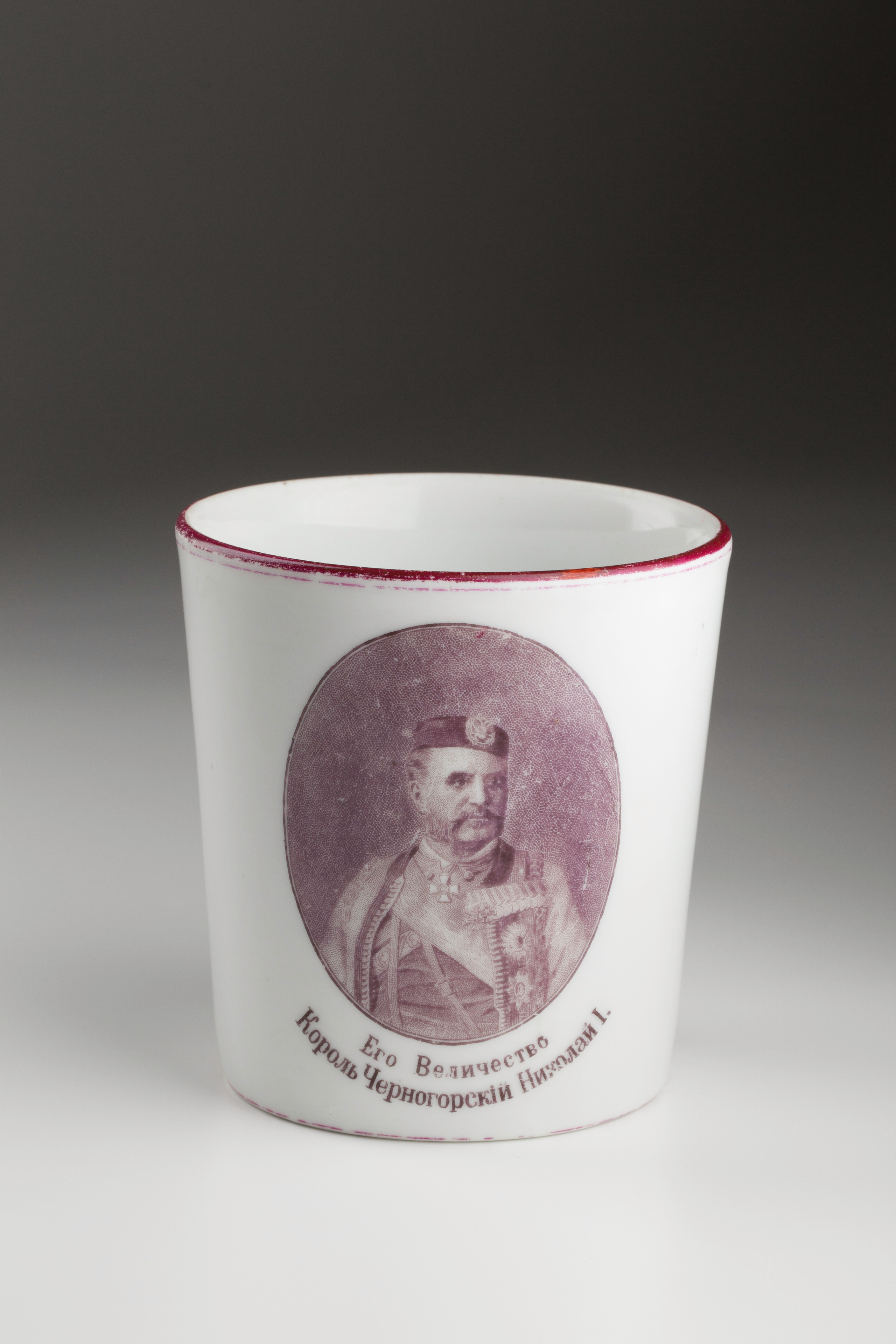 Предметная съёмка: полковые стопы. Бизнес-портрет | Хедшот-фотограф | Студия делового портрета в Москве