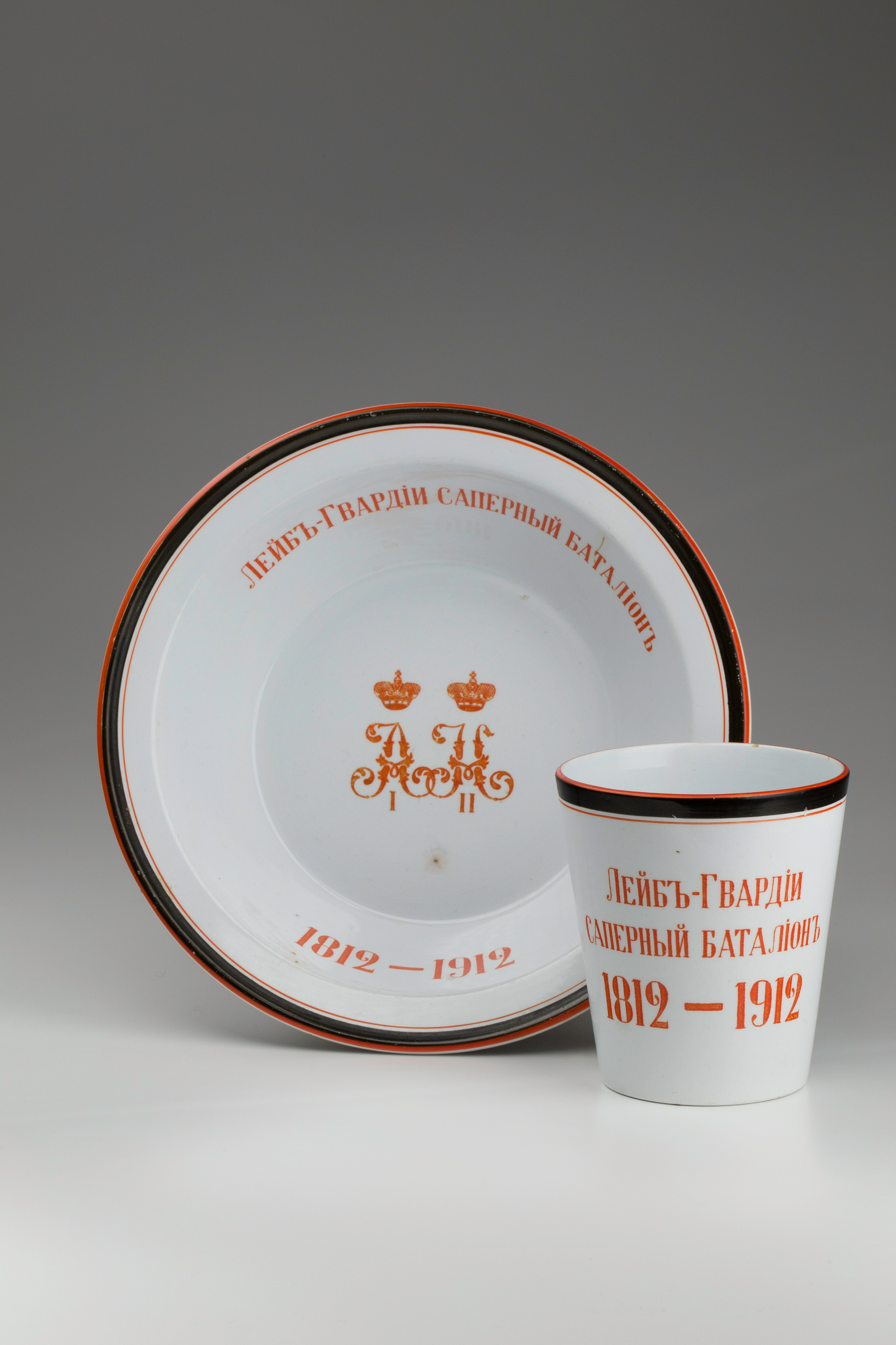 Предметная съёмка: полковые стопы. Бизнес-портрет | Хедшот-фотограф | Студия делового портрета в Москве