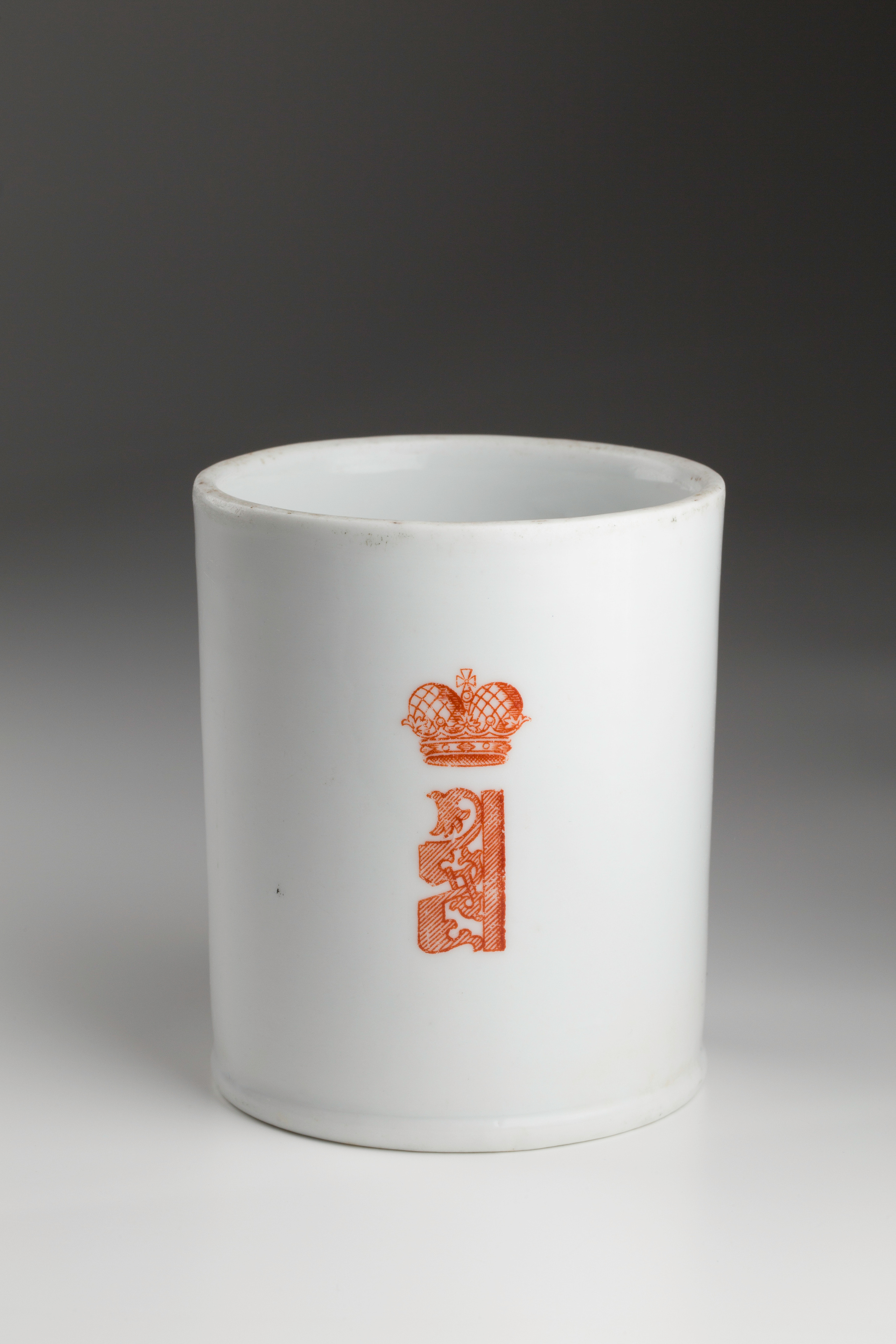 Предметная съёмка: полковые стопы. Бизнес-портрет | Хедшот-фотограф | Студия делового портрета в Москве