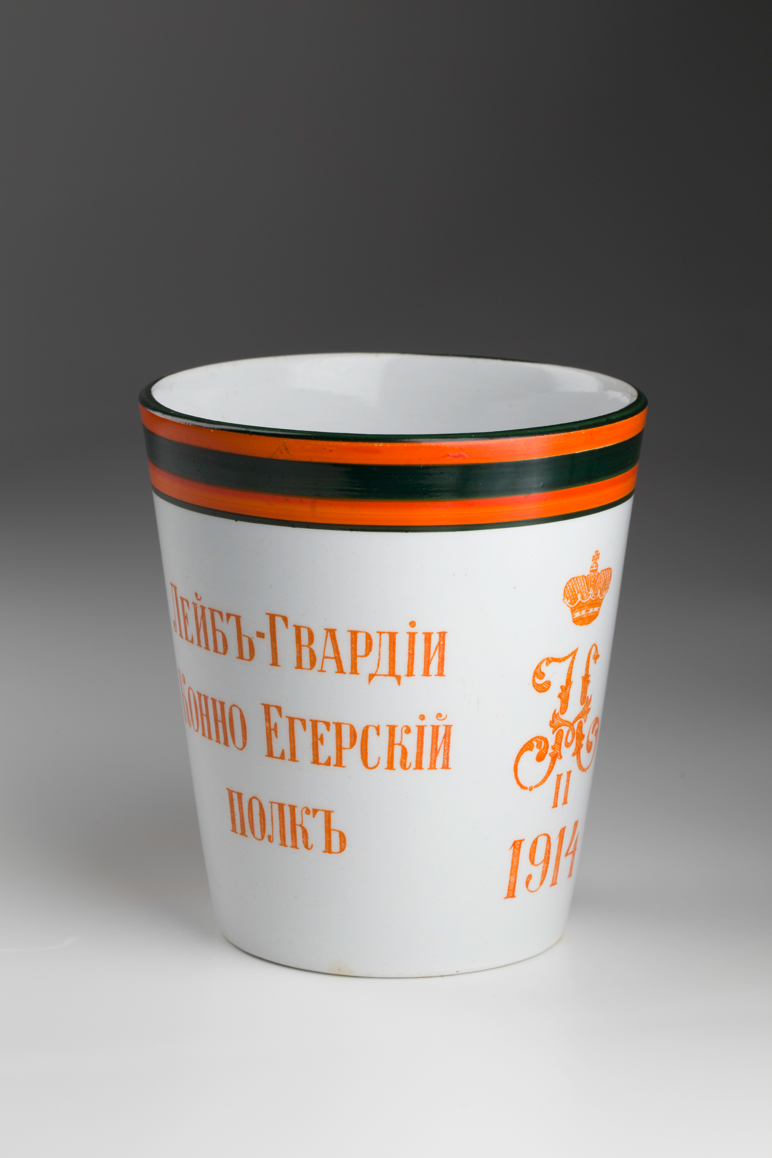 Предметная съёмка: полковые стопы. Бизнес-портрет | Хедшот-фотограф | Студия делового портрета в Москве