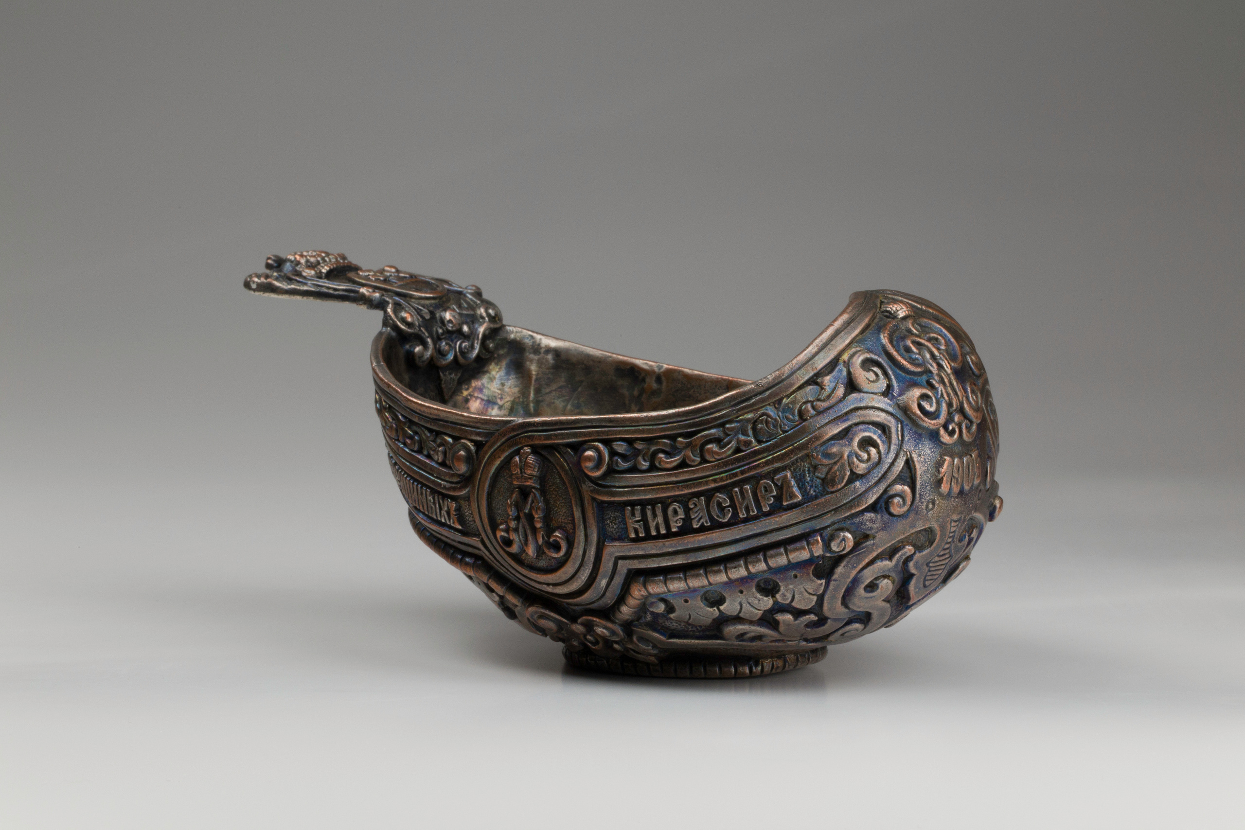 Предметная съёмка: полковые стопы. Бизнес-портрет | Хедшот-фотограф | Студия делового портрета в Москве