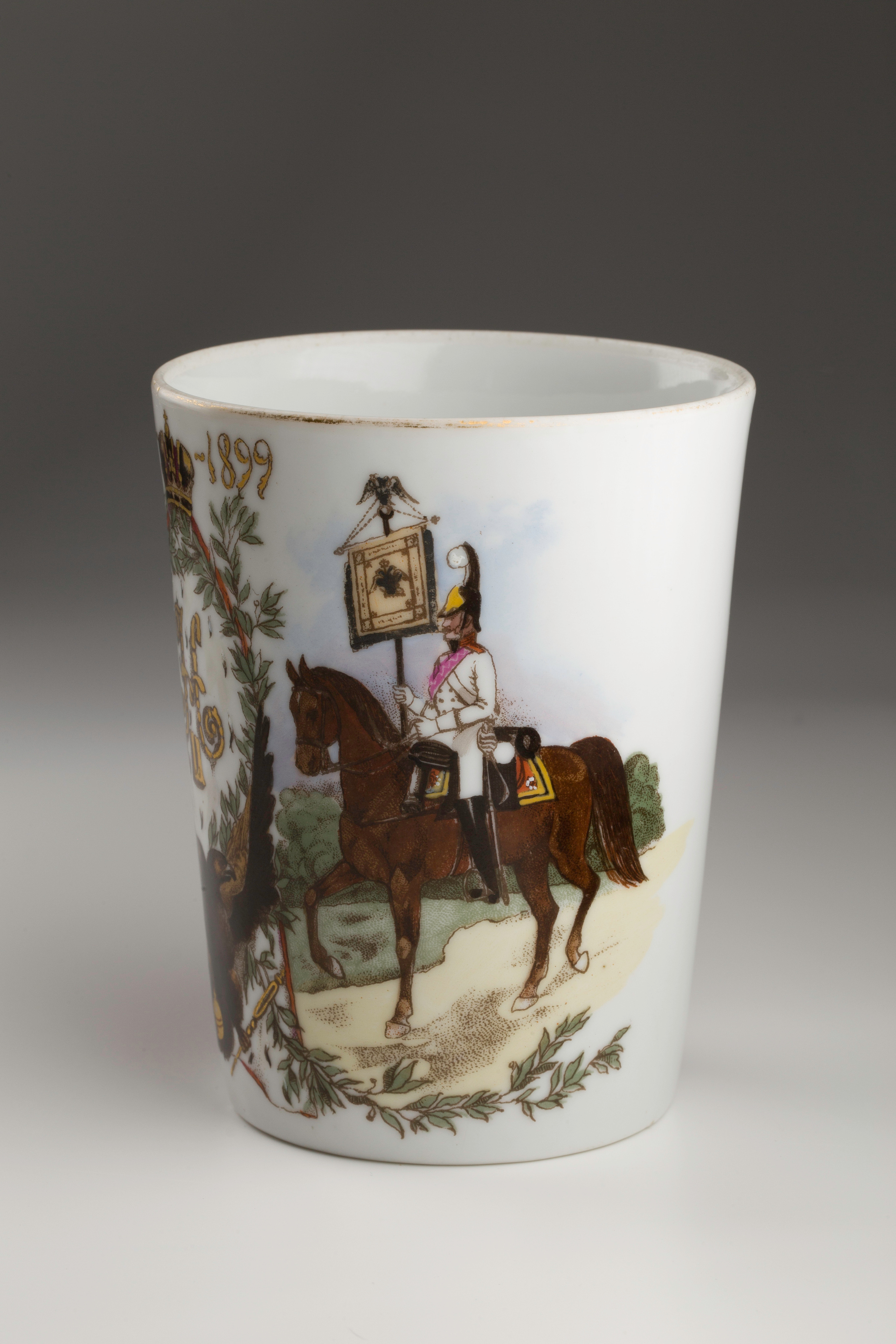 Предметная съёмка: полковые стопы. Бизнес-портрет | Хедшот-фотограф | Студия делового портрета в Москве