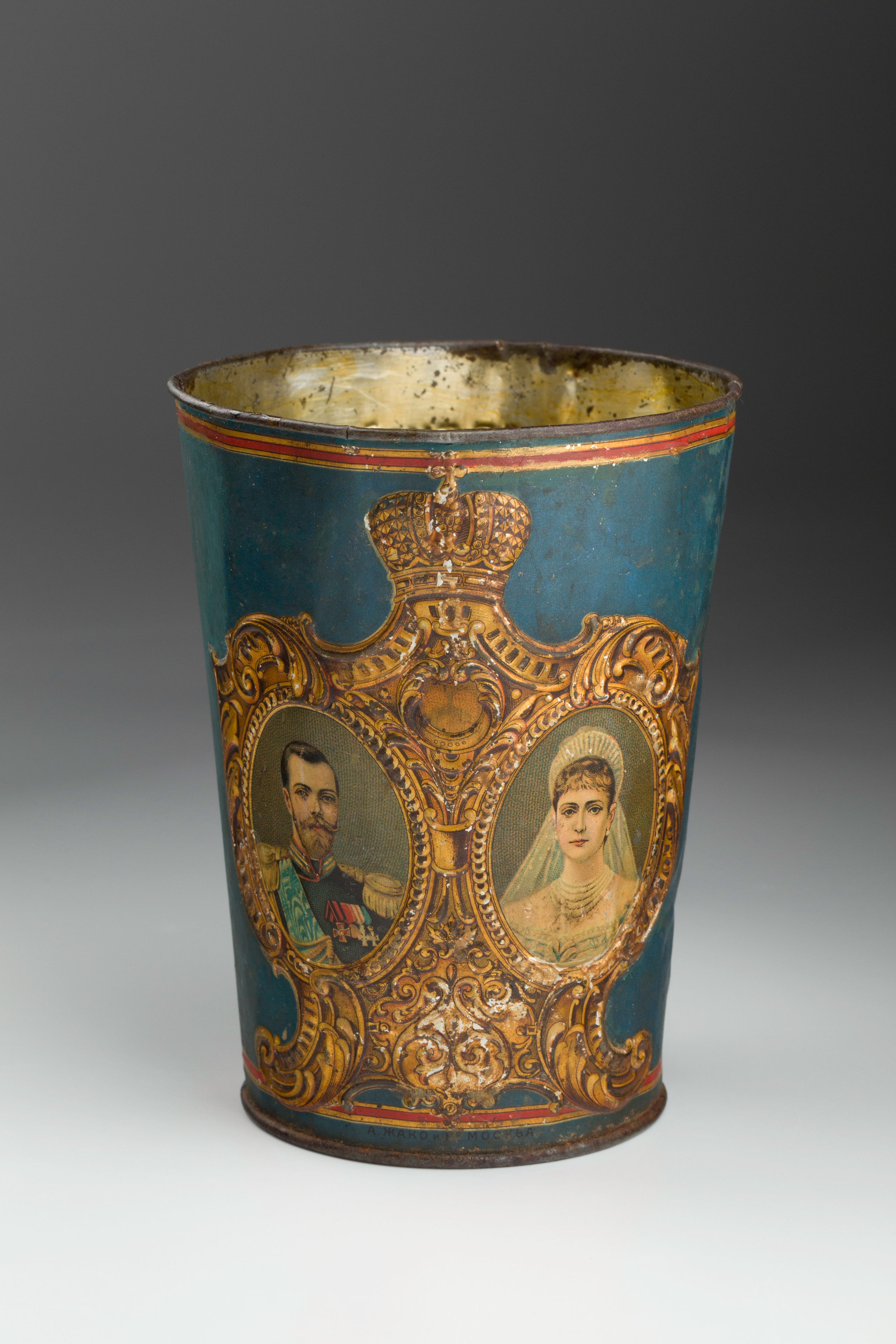 Предметная съёмка: полковые стопы. Бизнес-портрет | Хедшот-фотограф | Студия делового портрета в Москве