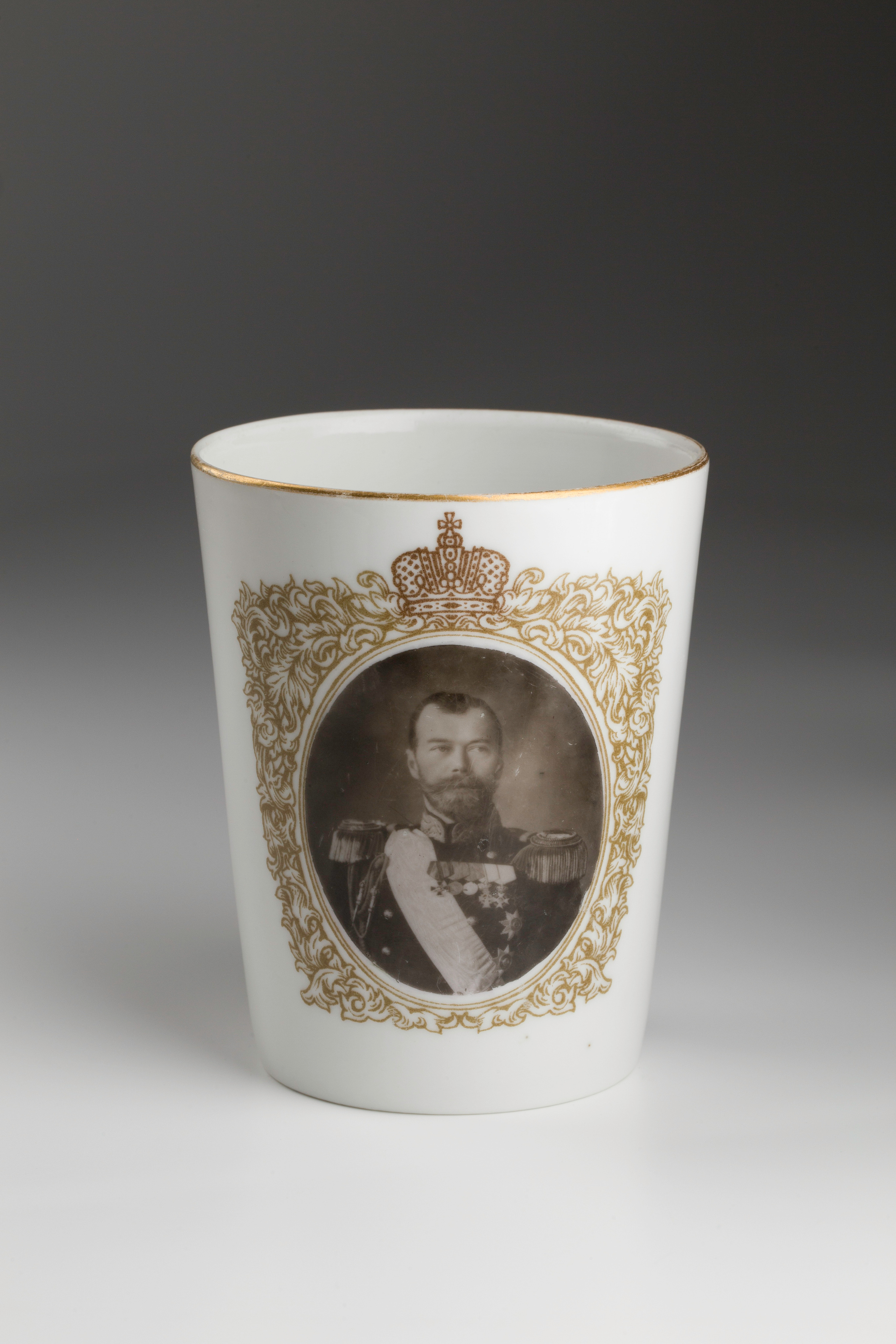 Предметная съёмка: полковые стопы. Бизнес-портрет | Хедшот-фотограф | Студия делового портрета в Москве