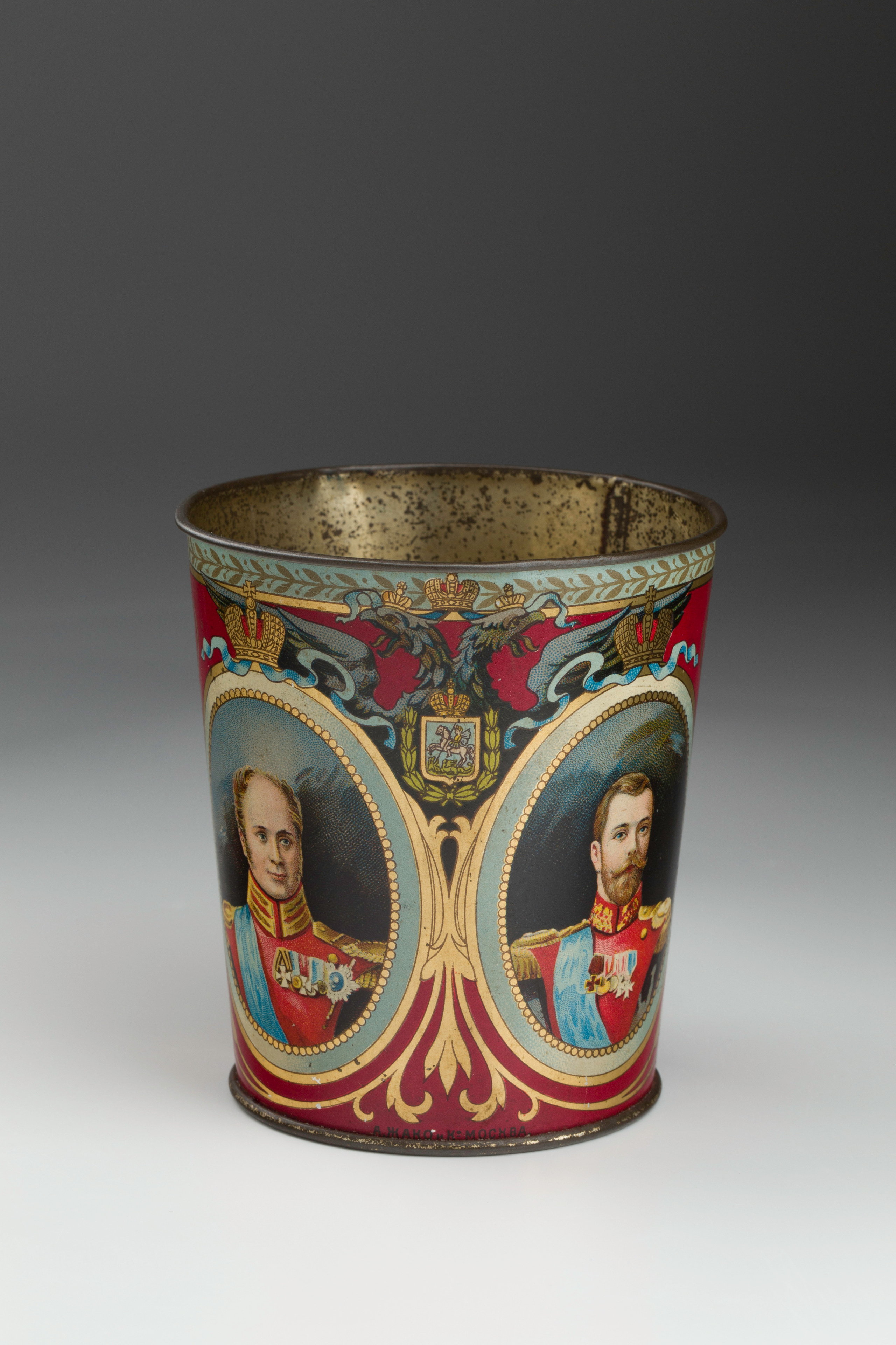 Предметная съёмка: полковые стопы. Бизнес-портрет | Хедшот-фотограф | Студия делового портрета в Москве