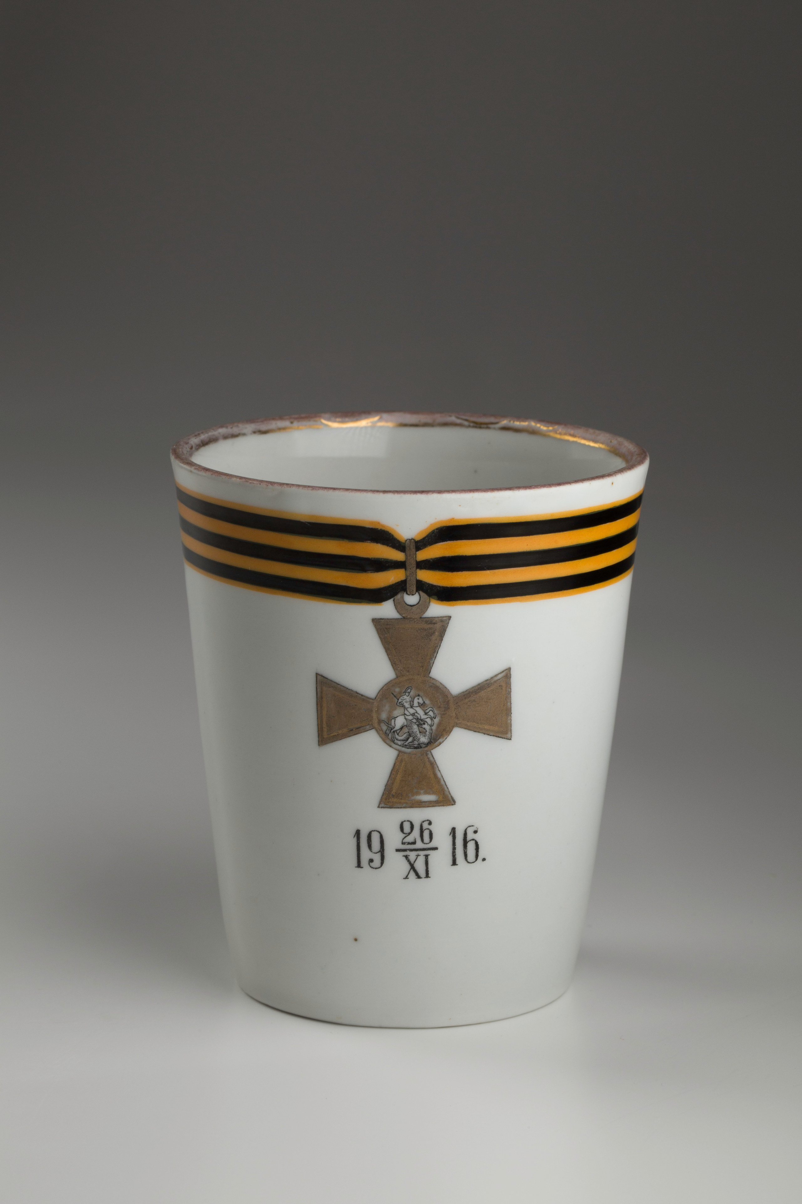 Предметная съёмка: полковые стопы. Бизнес-портрет | Хедшот-фотограф | Студия делового портрета в Москве