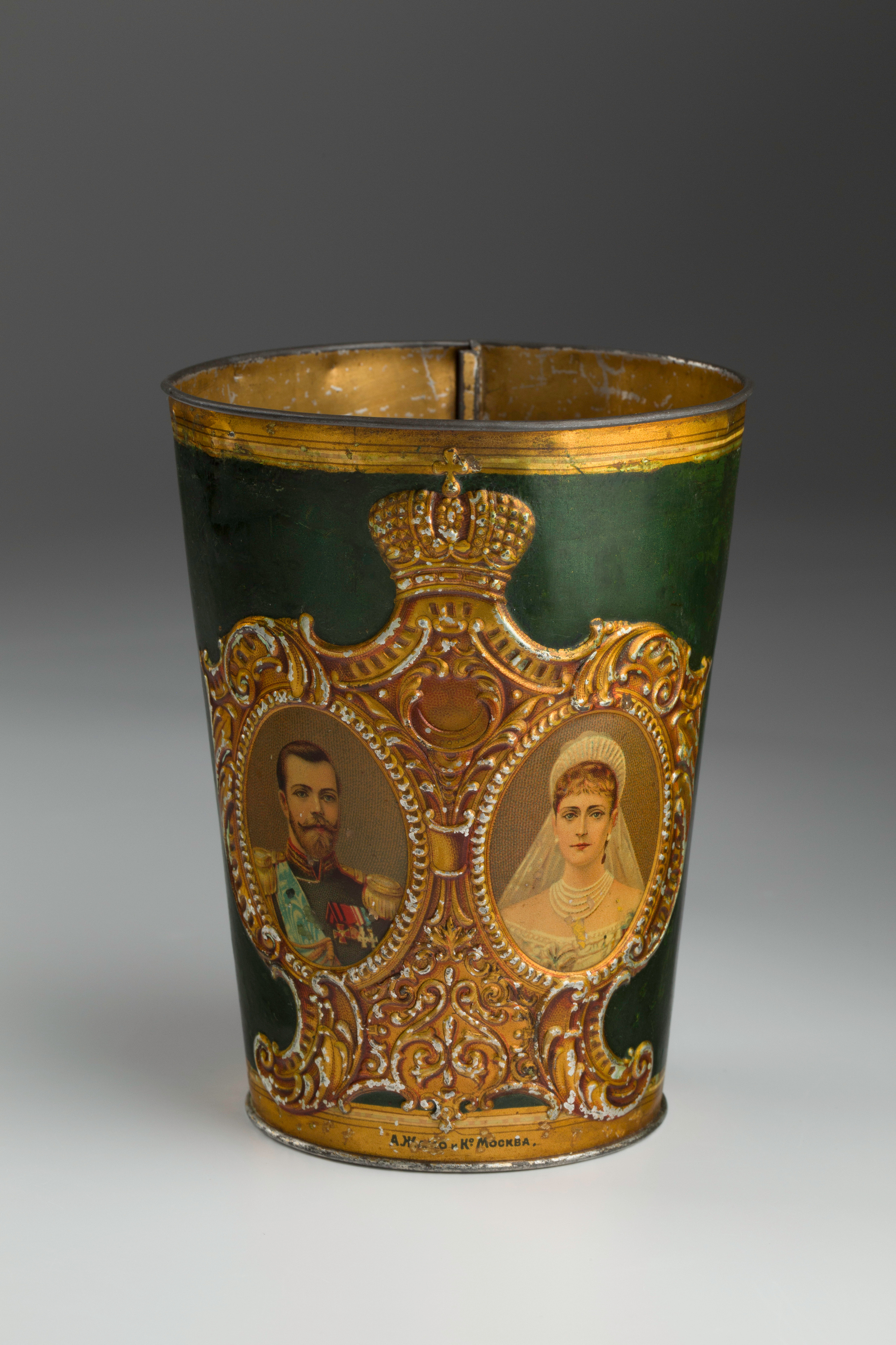 Предметная съёмка: полковые стопы. Бизнес-портрет | Хедшот-фотограф | Студия делового портрета в Москве