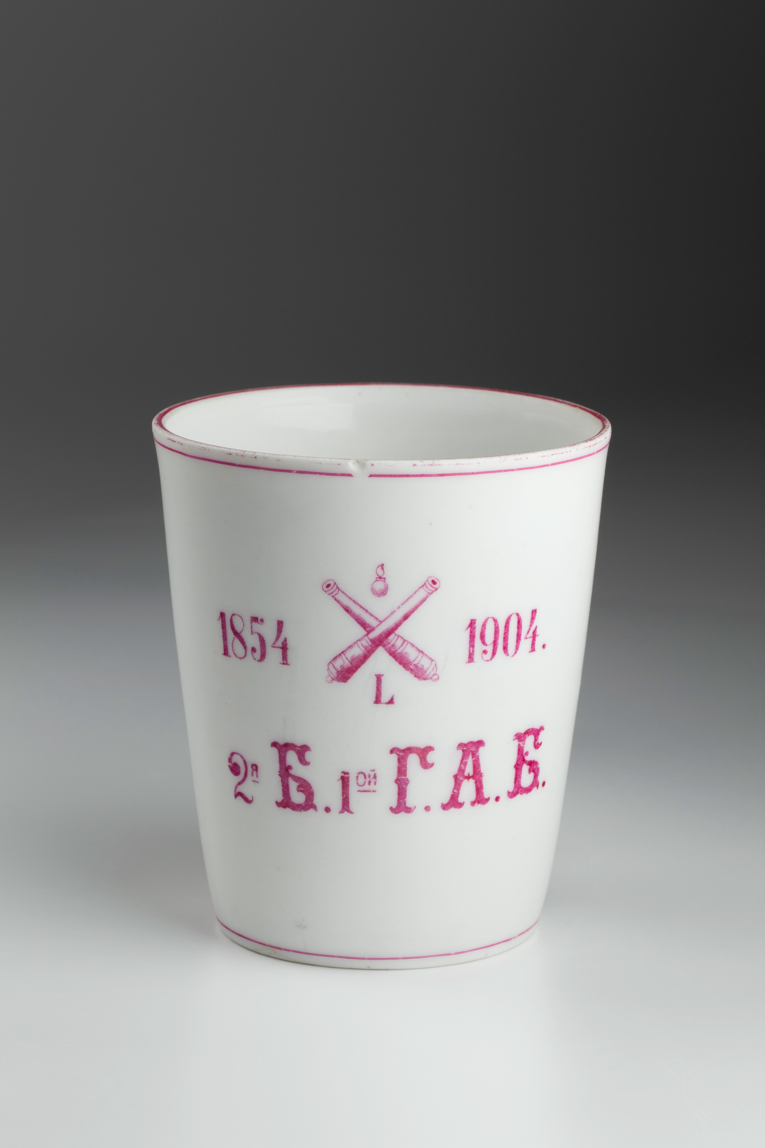 Предметная съёмка: полковые стопы. Бизнес-портрет | Хедшот-фотограф | Студия делового портрета в Москве