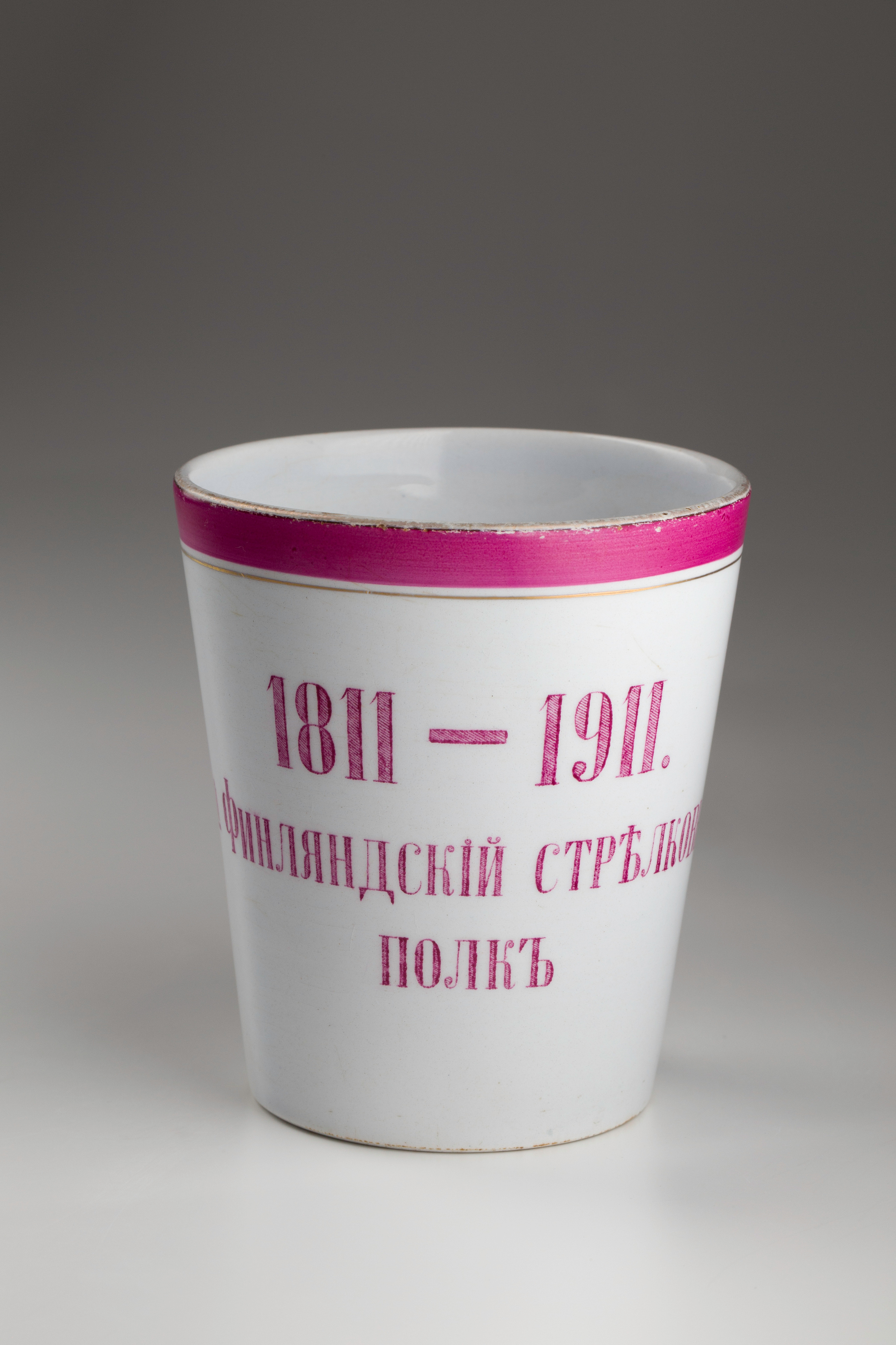 Предметная съёмка: полковые стопы. Бизнес-портрет | Хедшот-фотограф | Студия делового портрета в Москве