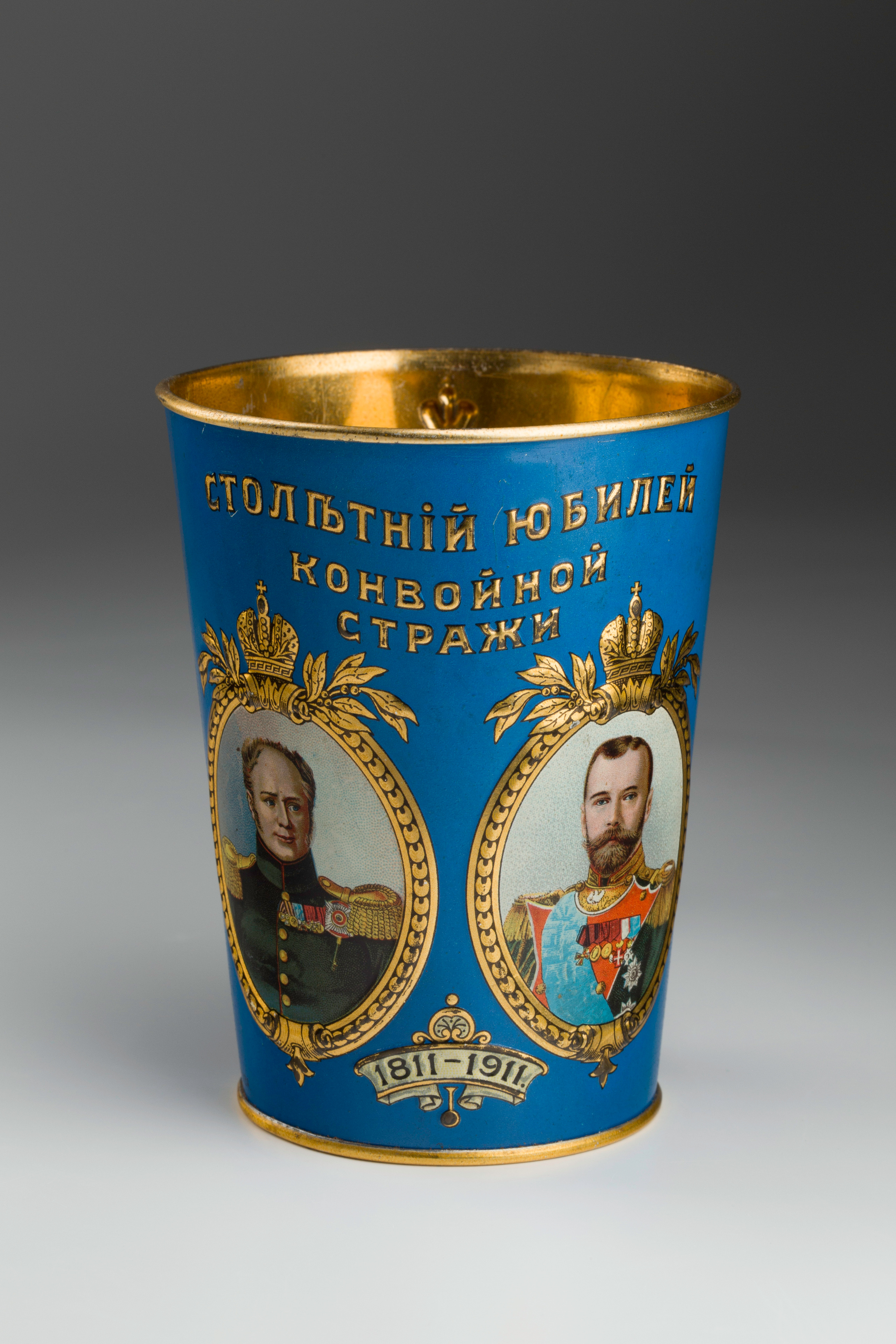 Предметная съёмка: полковые стопы. Бизнес-портрет | Хедшот-фотограф | Студия делового портрета в Москве