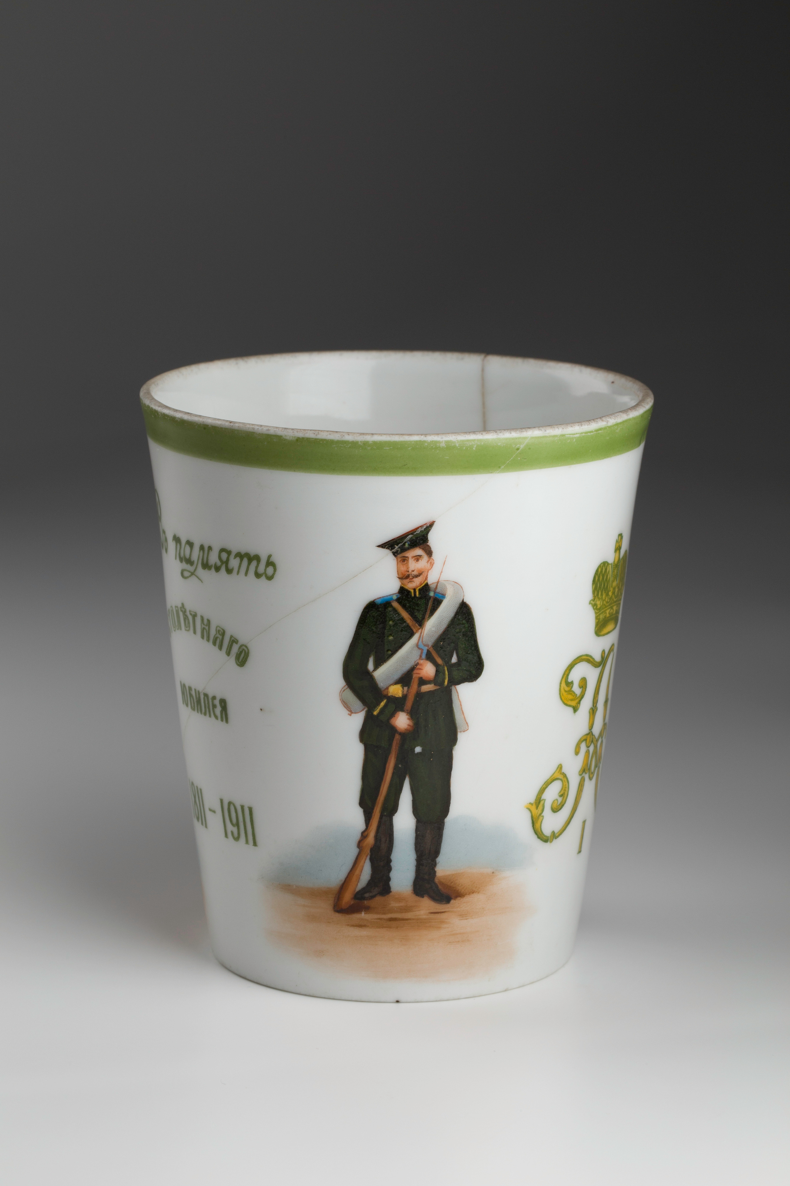 Предметная съёмка: полковые стопы. Бизнес-портрет | Хедшот-фотограф | Студия делового портрета в Москве