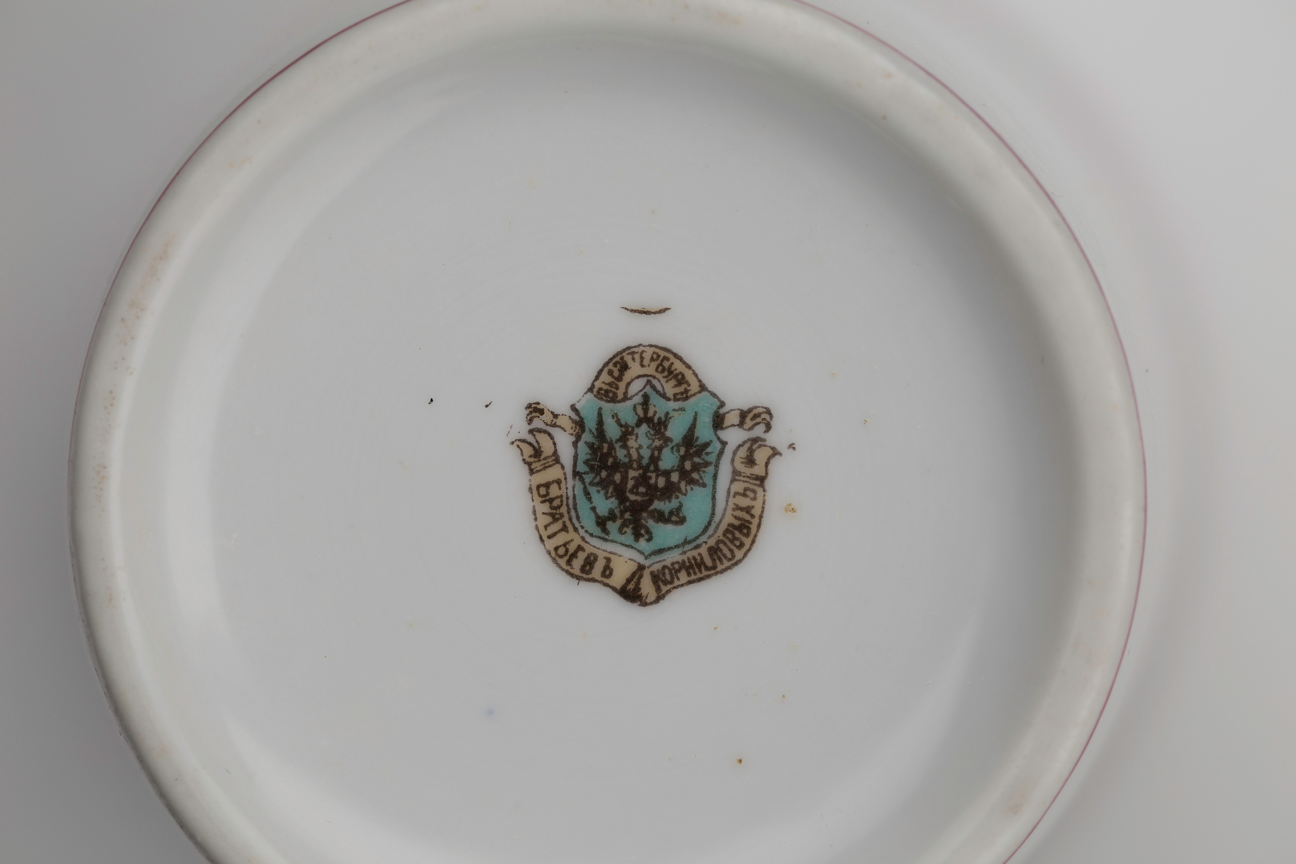 Предметная съёмка: полковые стопы. Бизнес-портрет | Хедшот-фотограф | Студия делового портрета в Москве