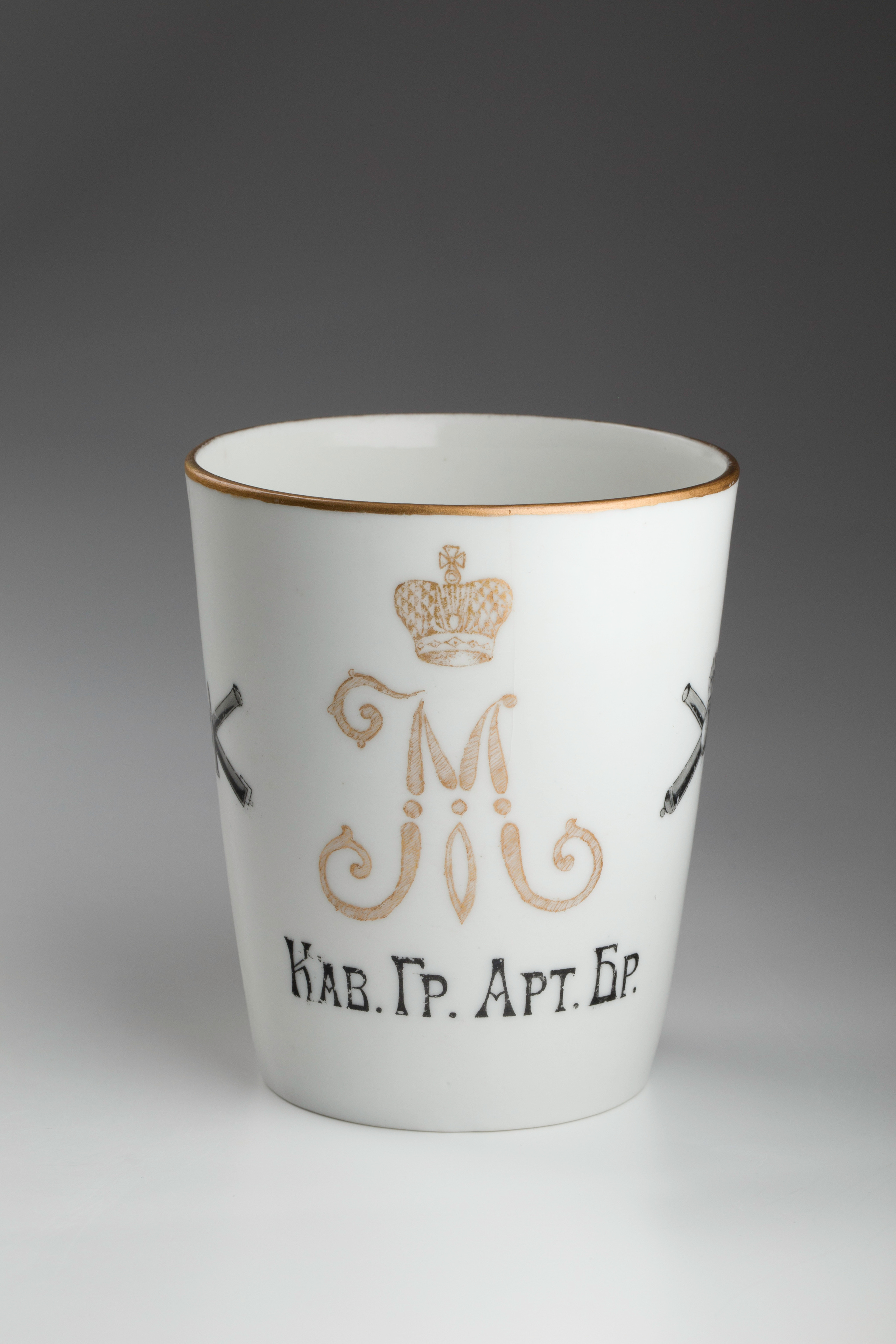 Предметная съёмка: полковые стопы. Бизнес-портрет | Хедшот-фотограф | Студия делового портрета в Москве