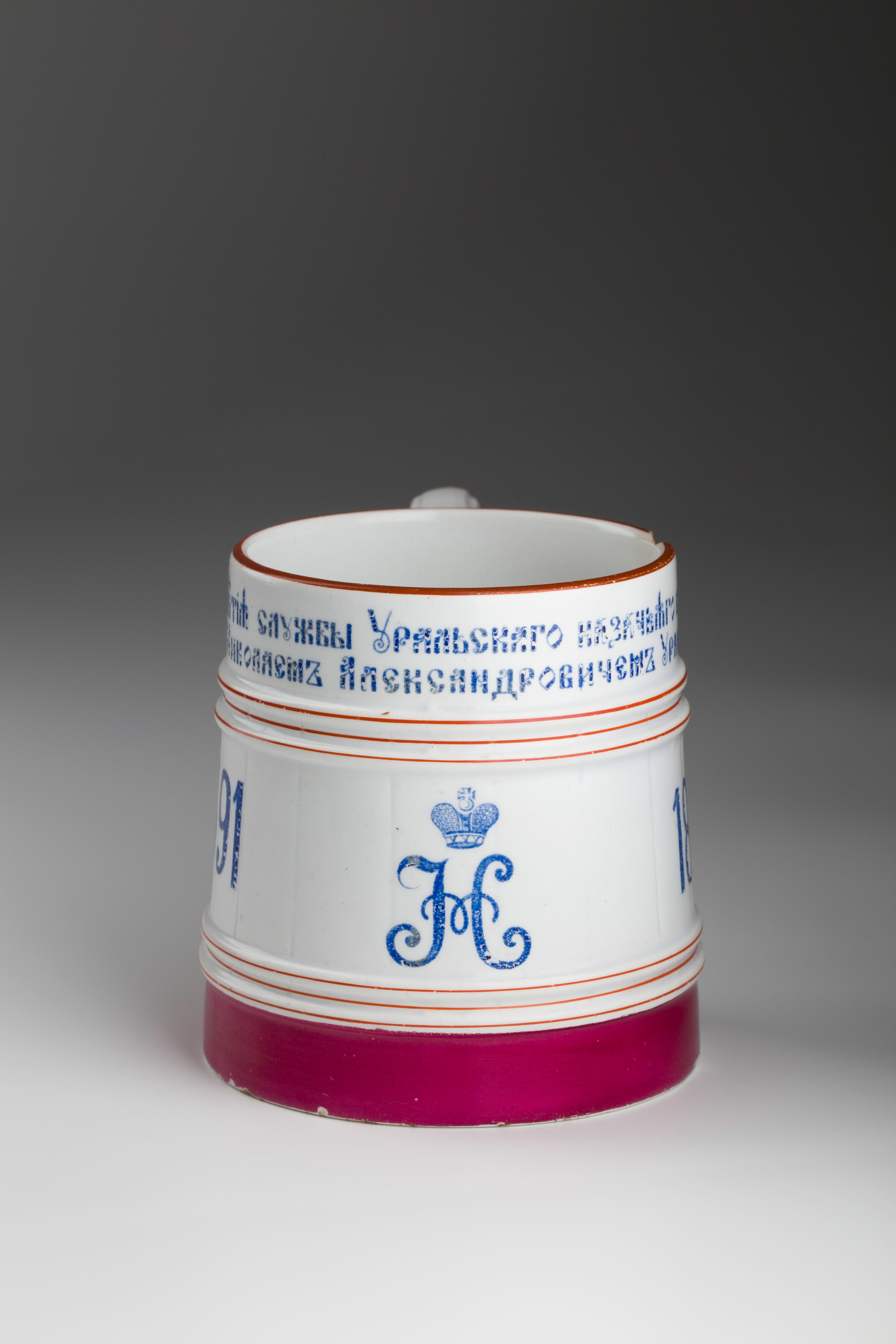 Предметная съёмка: полковые стопы. Бизнес-портрет | Хедшот-фотограф | Студия делового портрета в Москве