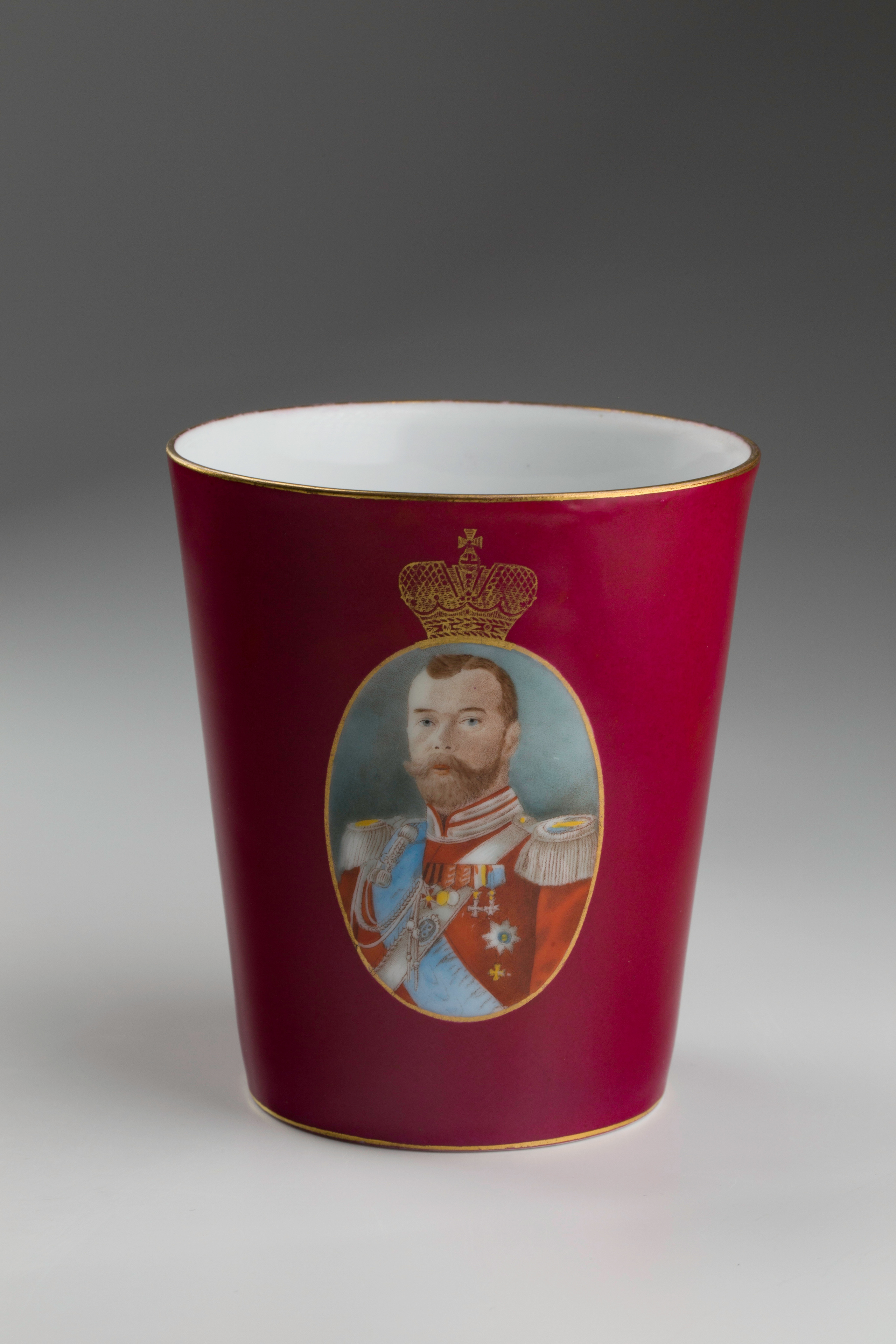 Предметная съёмка: полковые стопы. Бизнес-портрет | Хедшот-фотограф | Студия делового портрета в Москве