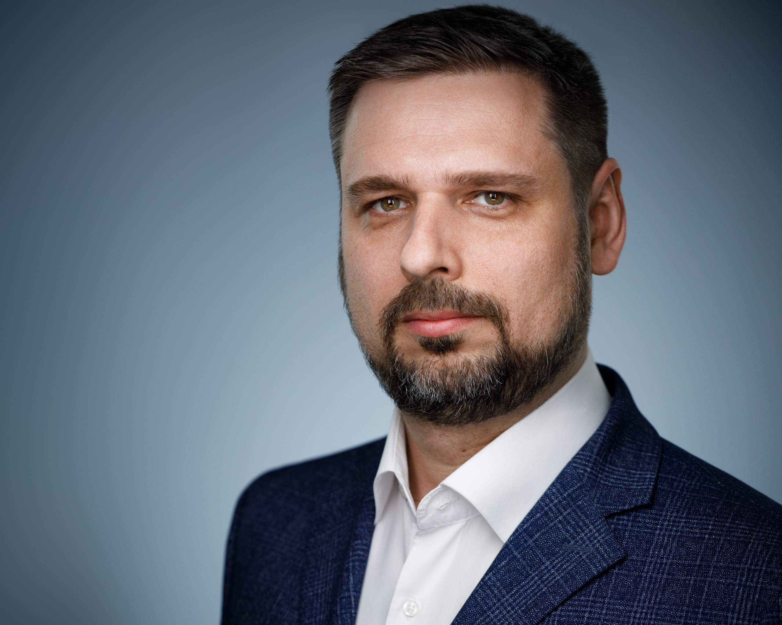 Деловые портреты компании. Бизнес-портрет | Хедшот-фотограф | Студия делового портрета в Москве