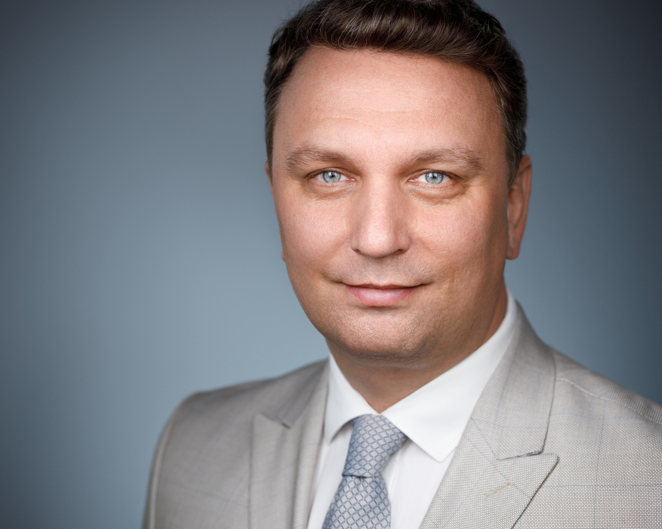 Деловые портреты компании. Бизнес-портрет | Хедшот-фотограф | Студия делового портрета в Москве