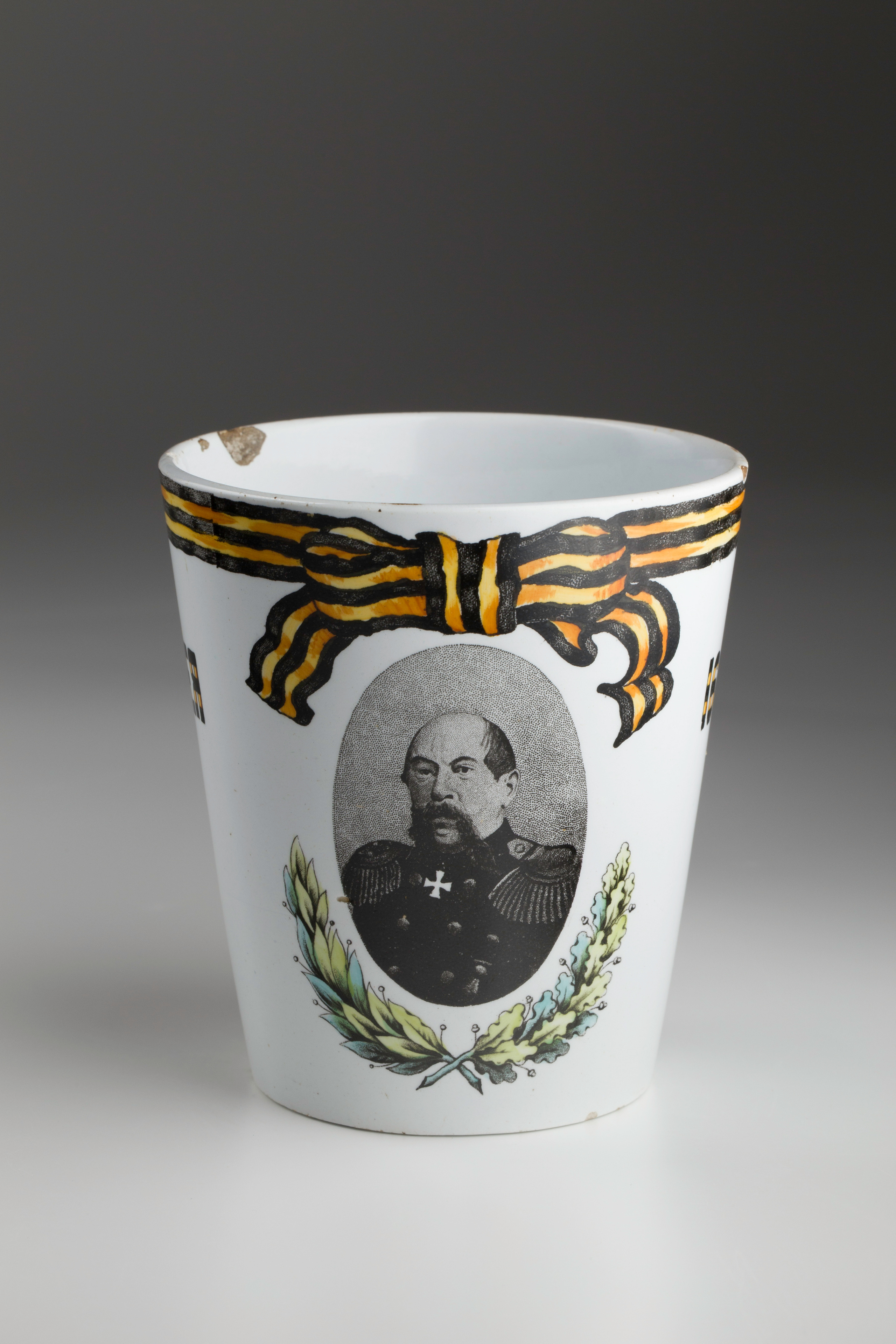 Предметная съёмка: полковые стопы. Бизнес-портрет | Хедшот-фотограф | Студия делового портрета в Москве