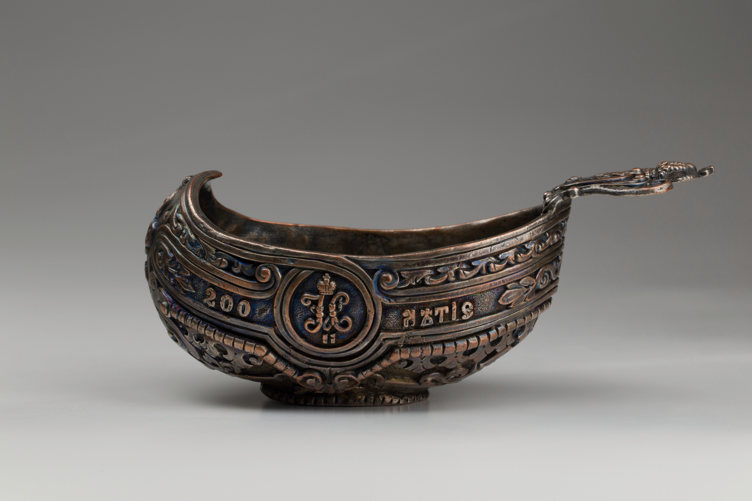 Предметная съёмка: полковые стопы. Бизнес-портрет | Хедшот-фотограф | Студия делового портрета в Москве