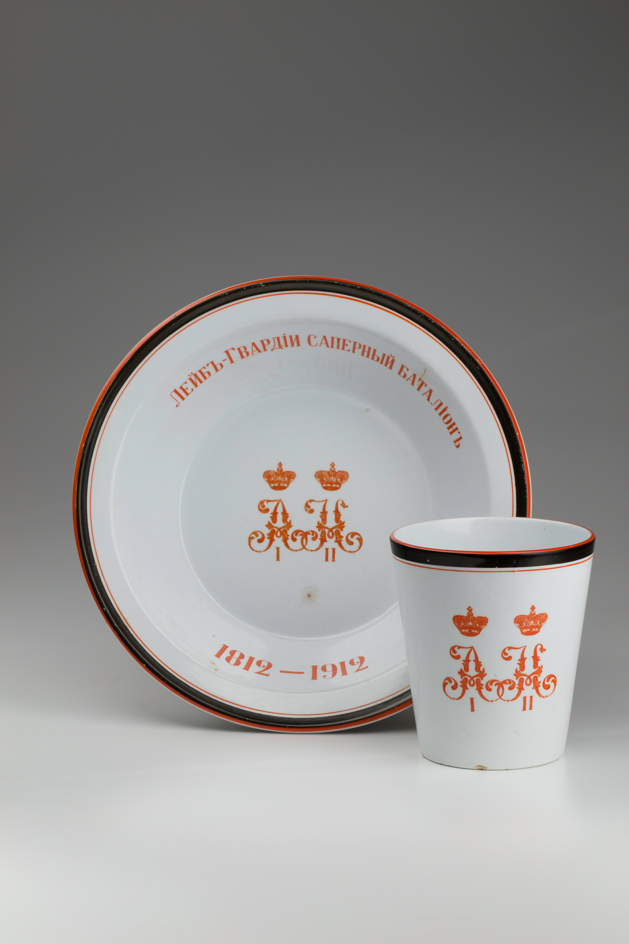 Предметная съёмка: полковые стопы. Бизнес-портрет | Хедшот-фотограф | Студия делового портрета в Москве