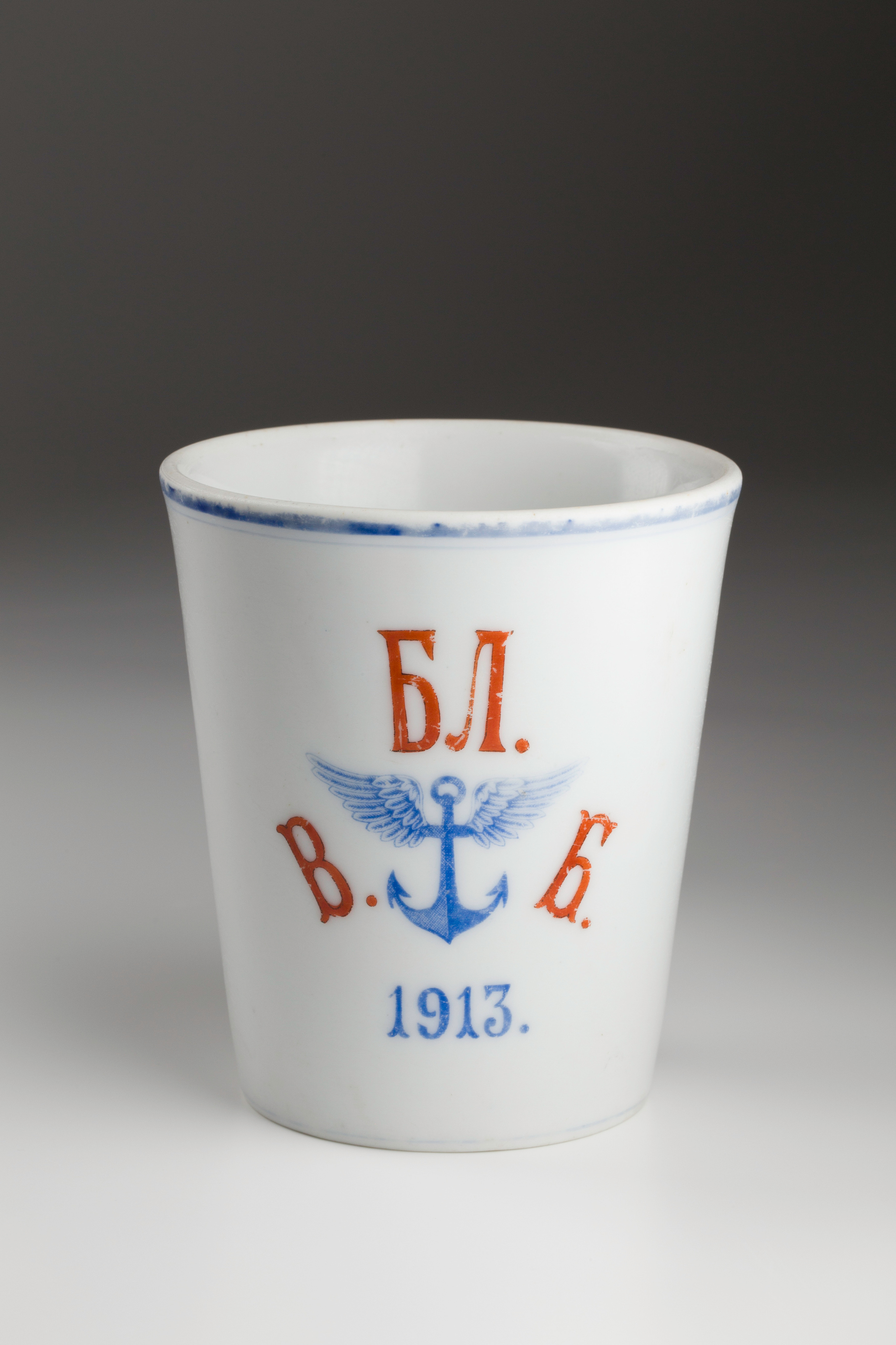 Предметная съёмка: полковые стопы. Бизнес-портрет | Хедшот-фотограф | Студия делового портрета в Москве