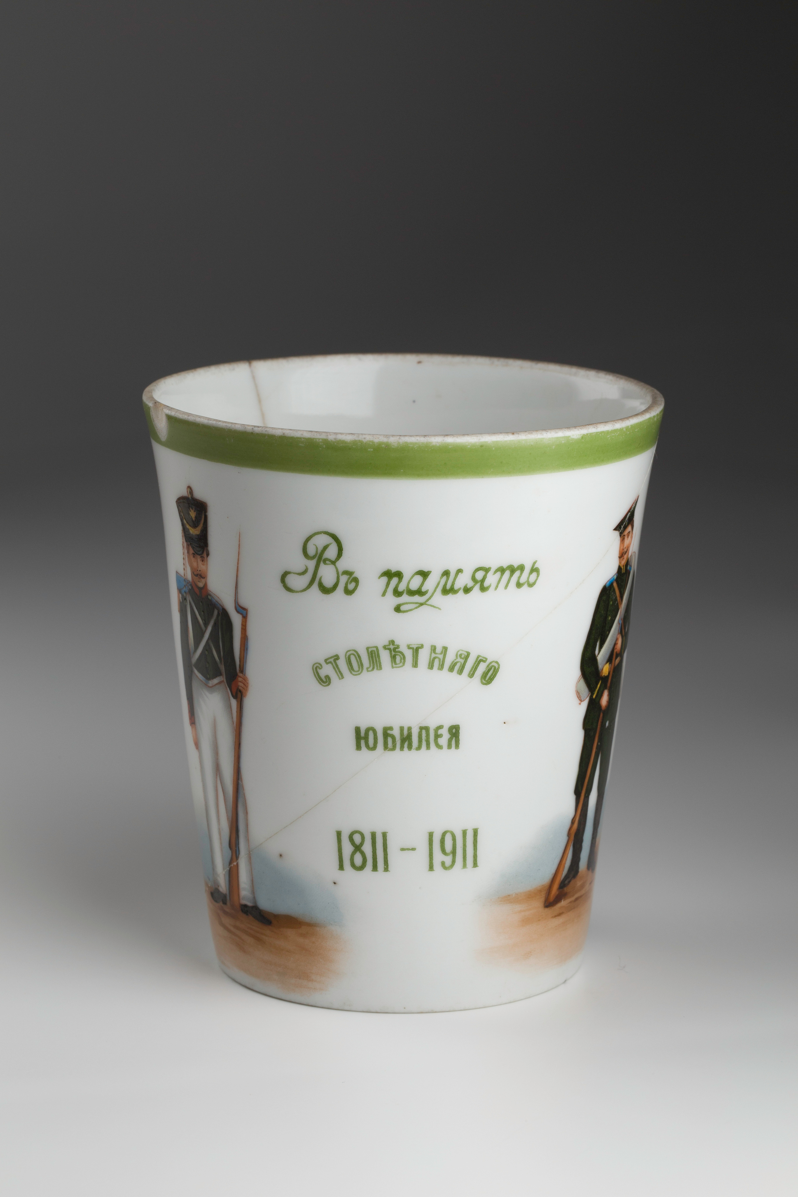 Предметная съёмка: полковые стопы. Бизнес-портрет | Хедшот-фотограф | Студия делового портрета в Москве