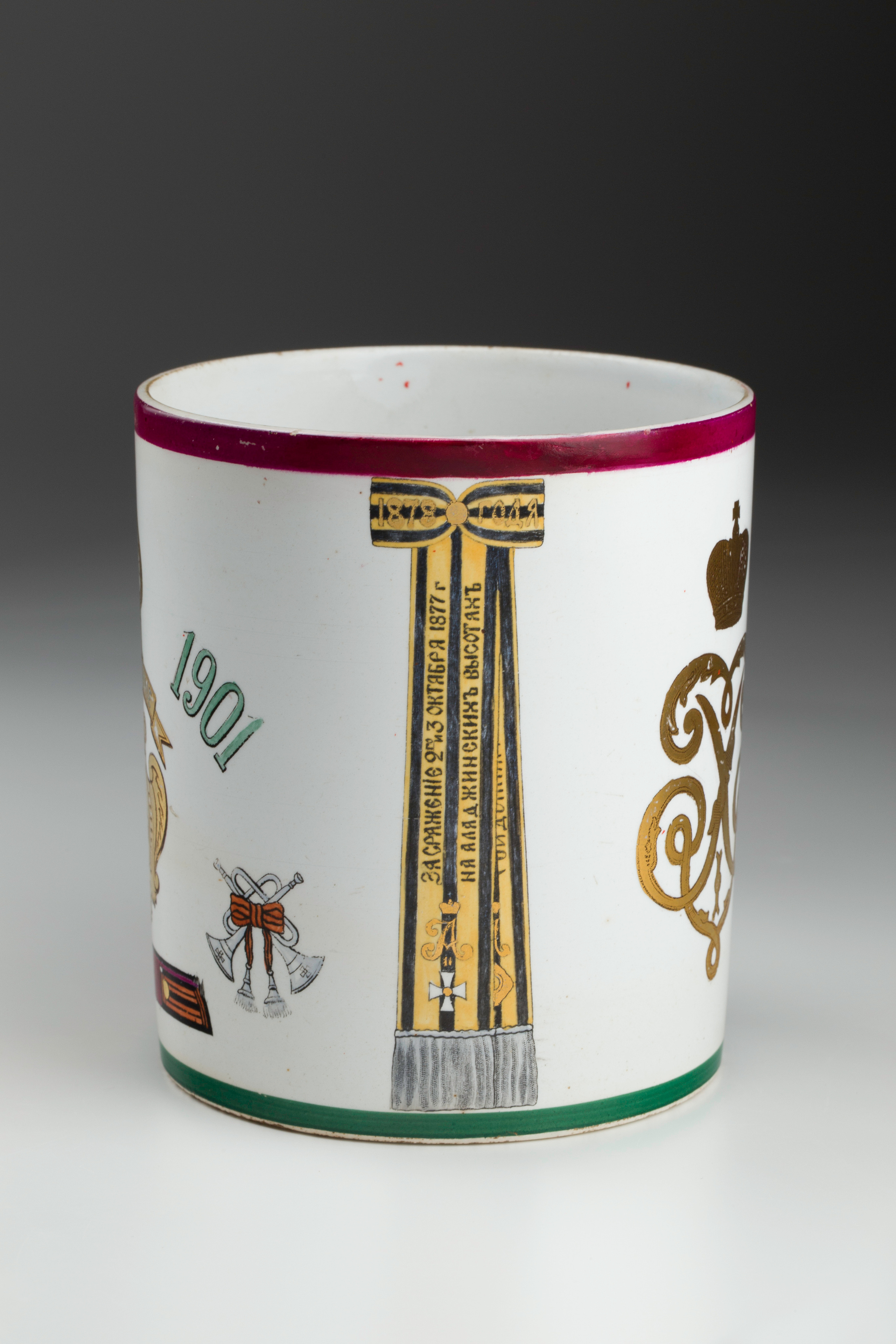 Предметная съёмка: полковые стопы. Бизнес-портрет | Хедшот-фотограф | Студия делового портрета в Москве